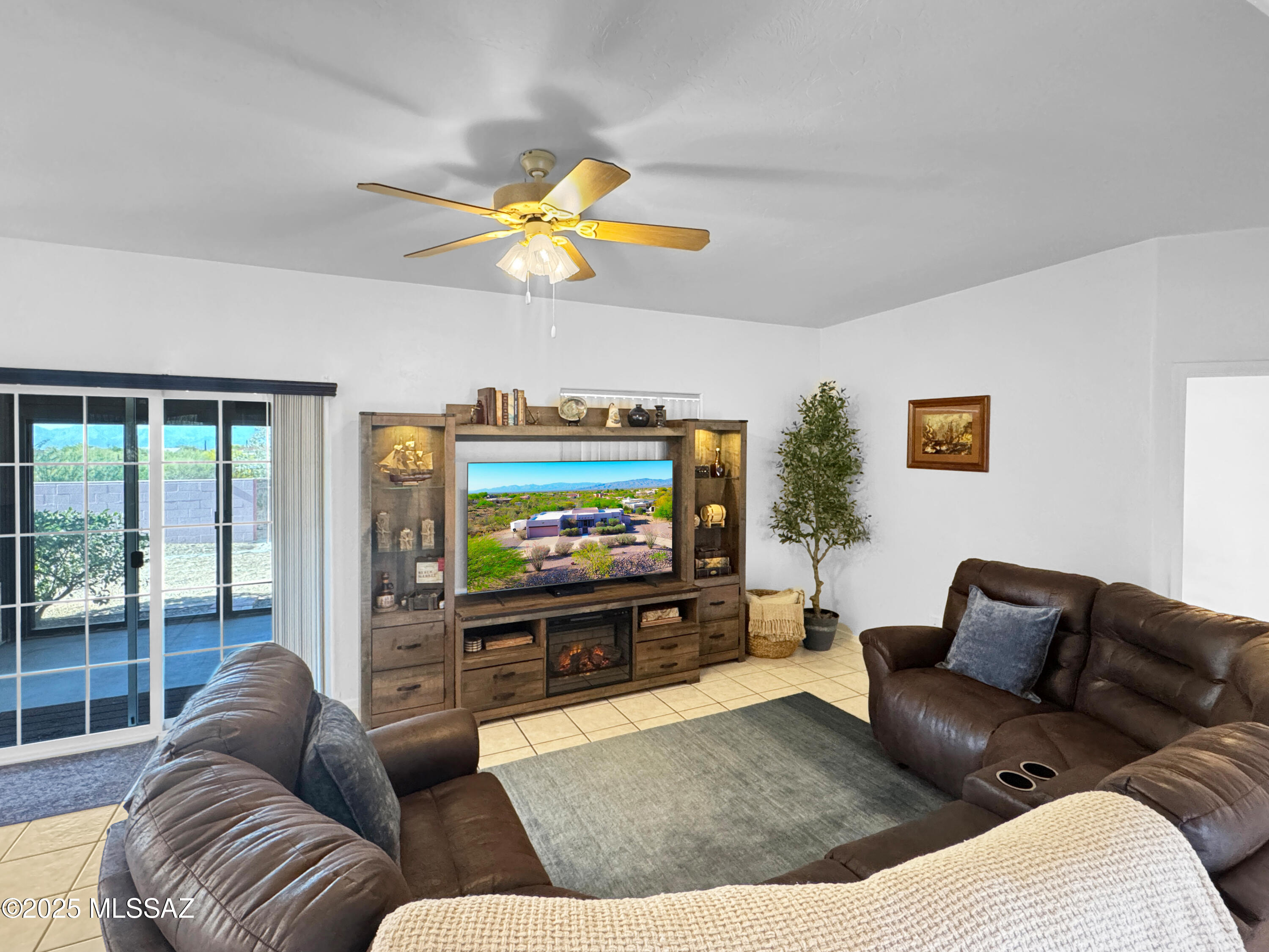New Tucson Unit NO. 27 - Residential