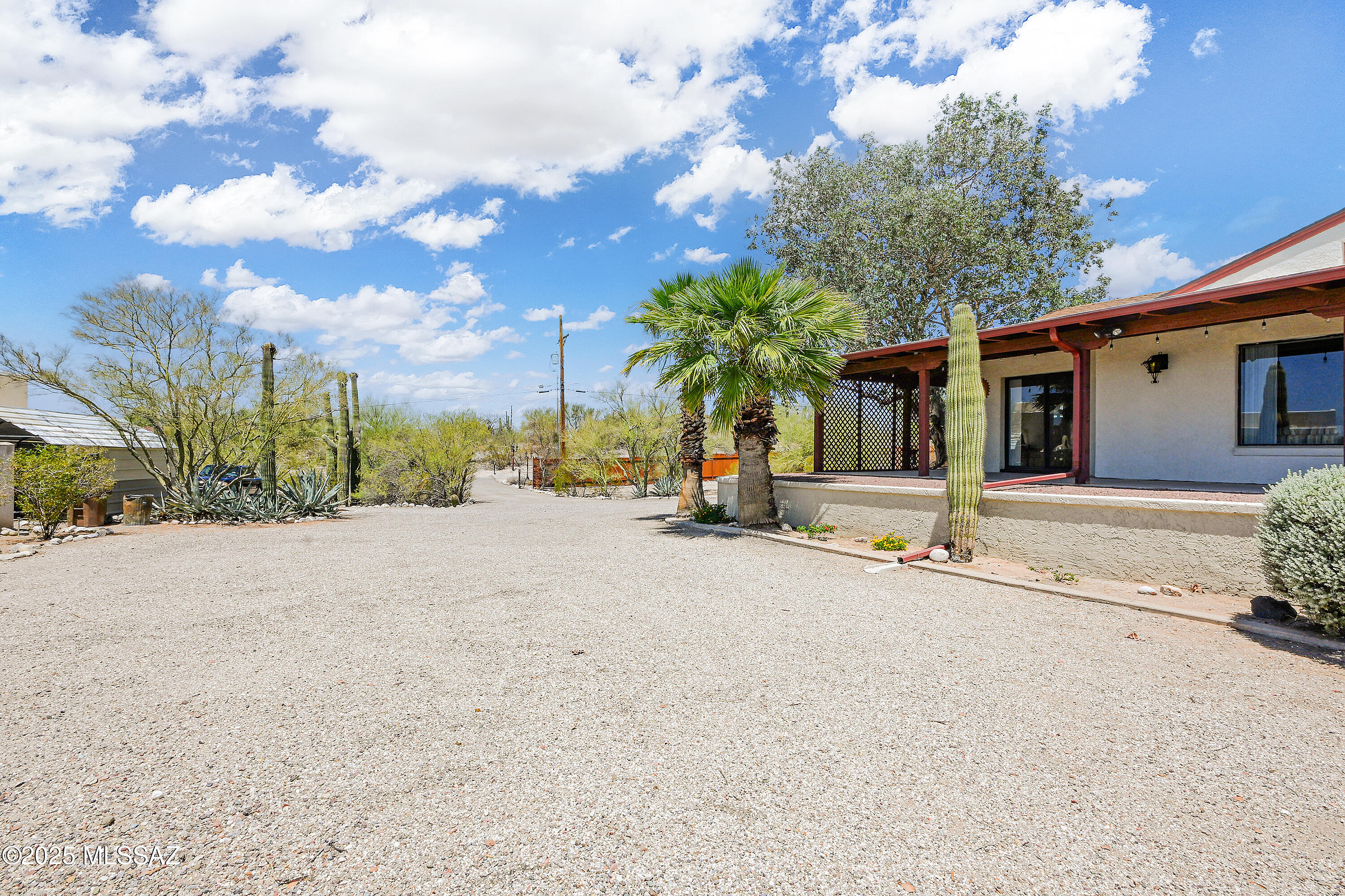 88 W River Road