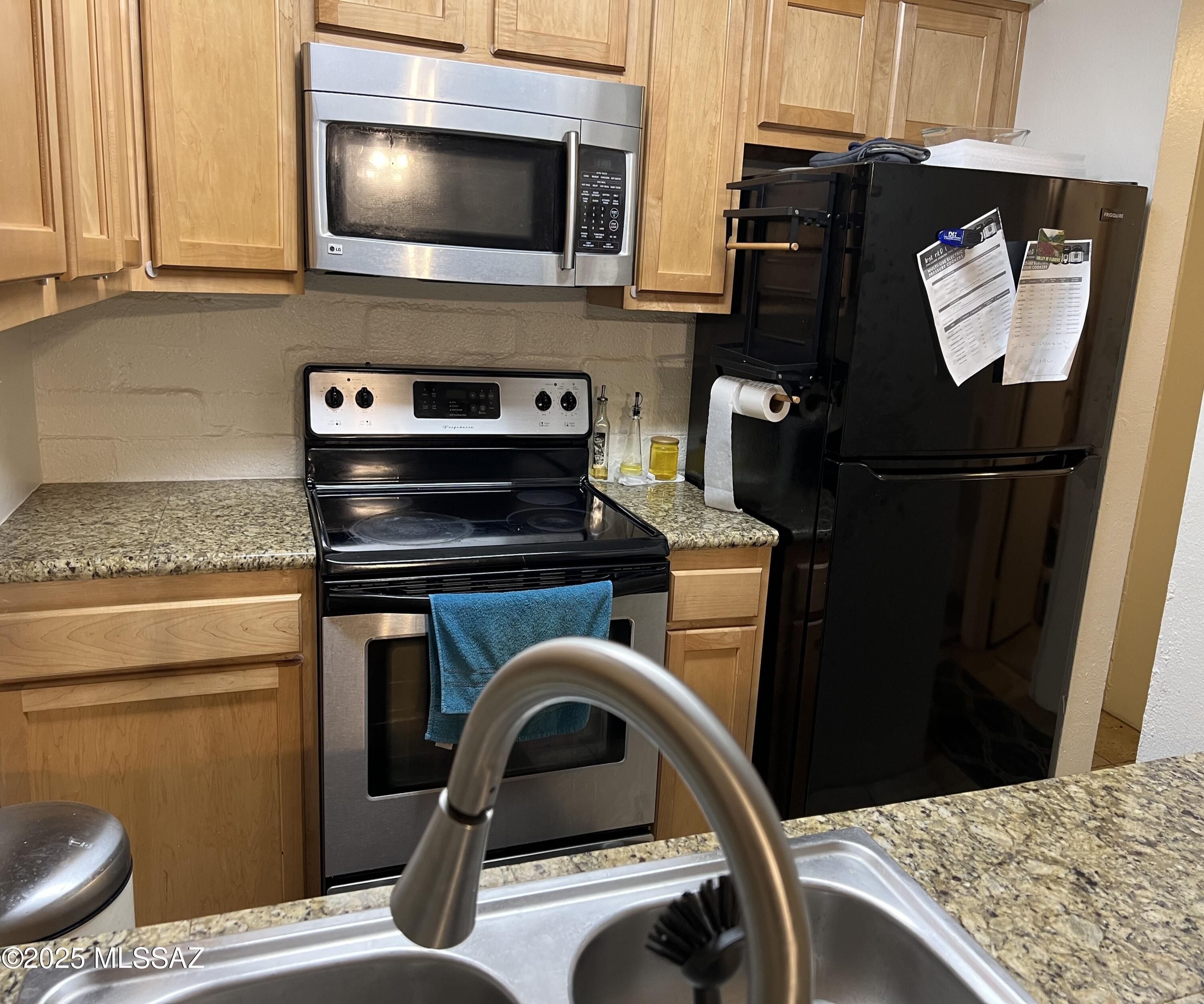 911 N Euclid Avenue #113