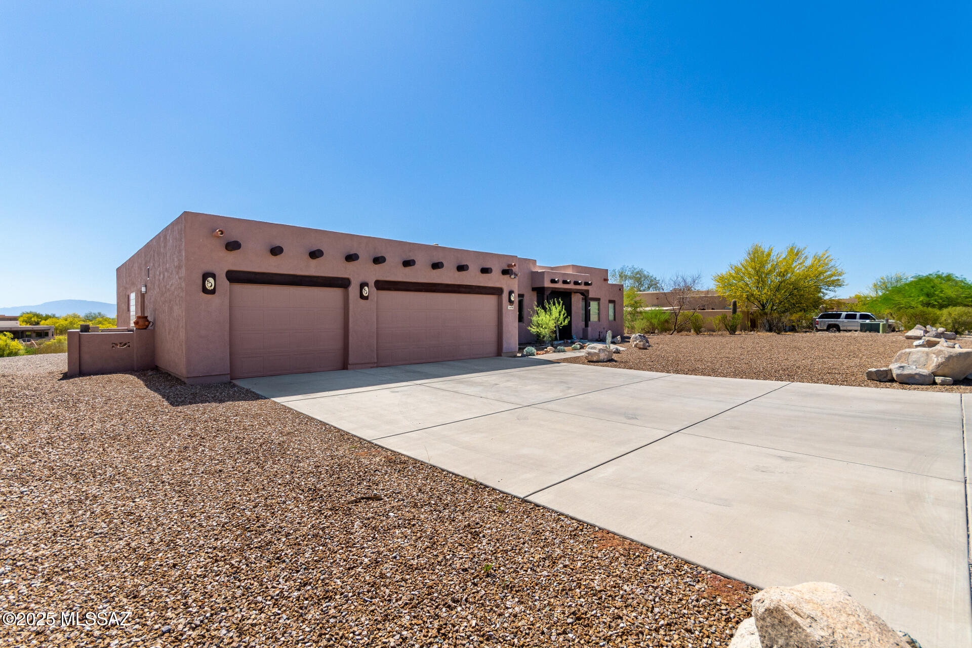 5498 N Desert Wood Place