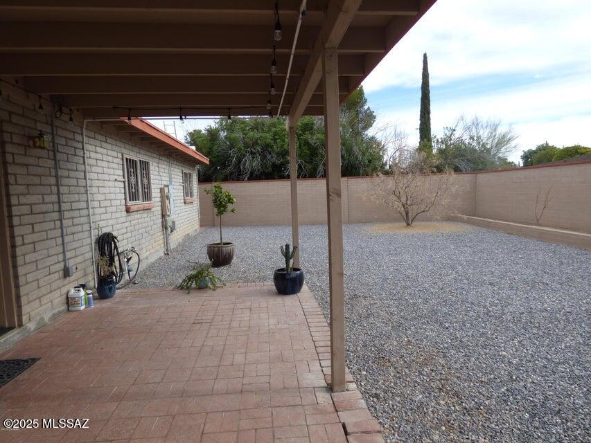Tucson, Arizona 85710, United States, 3 Bedrooms Bedrooms, ,2 BathroomsBathrooms,Residential,Active,173097