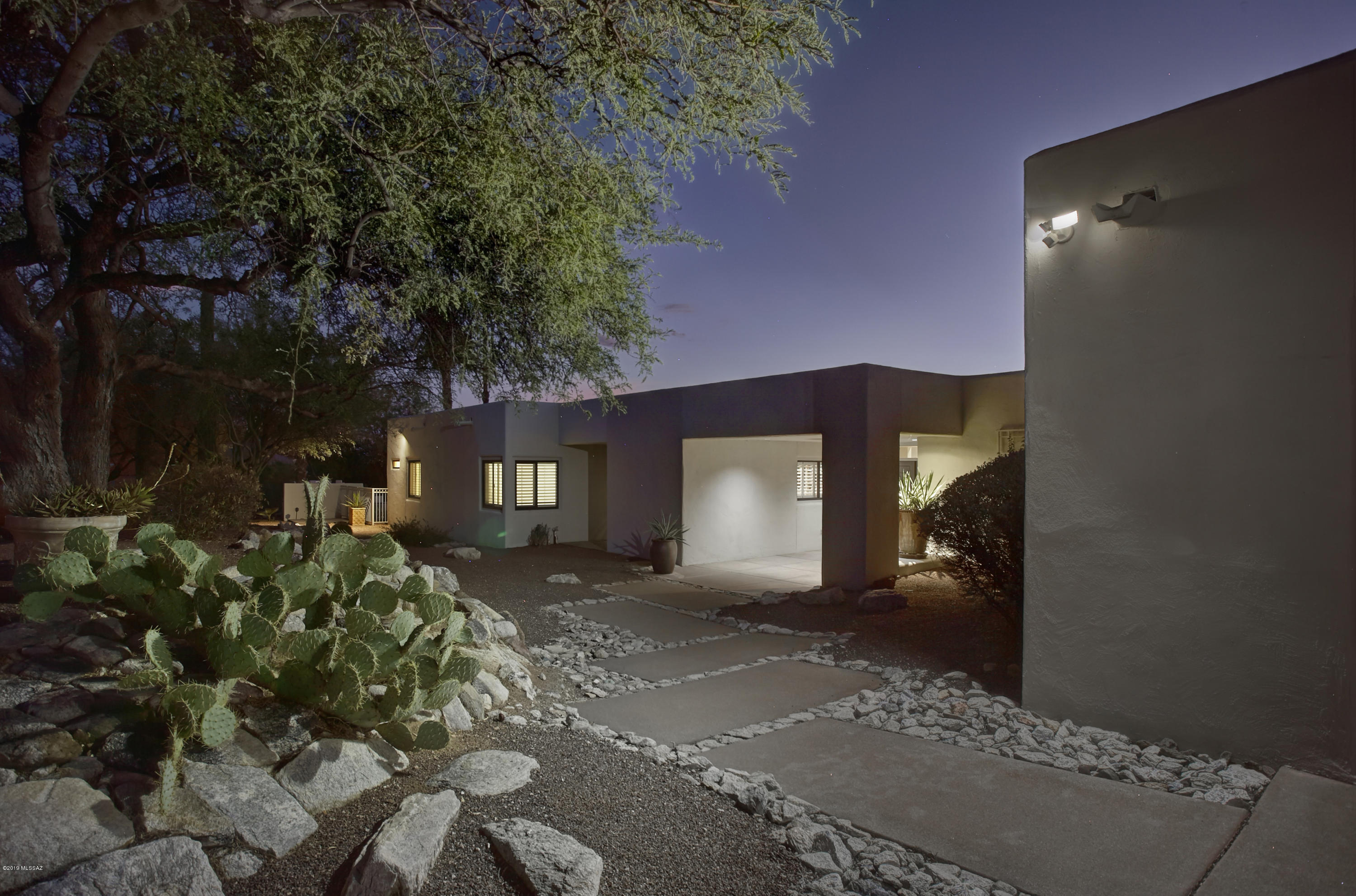 Finisterra (1-210) - Residential