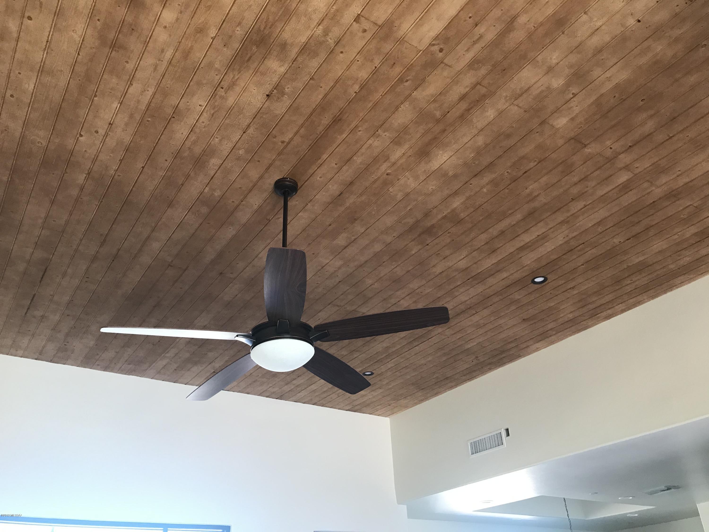 Coyote Creek (1-395) - Residential