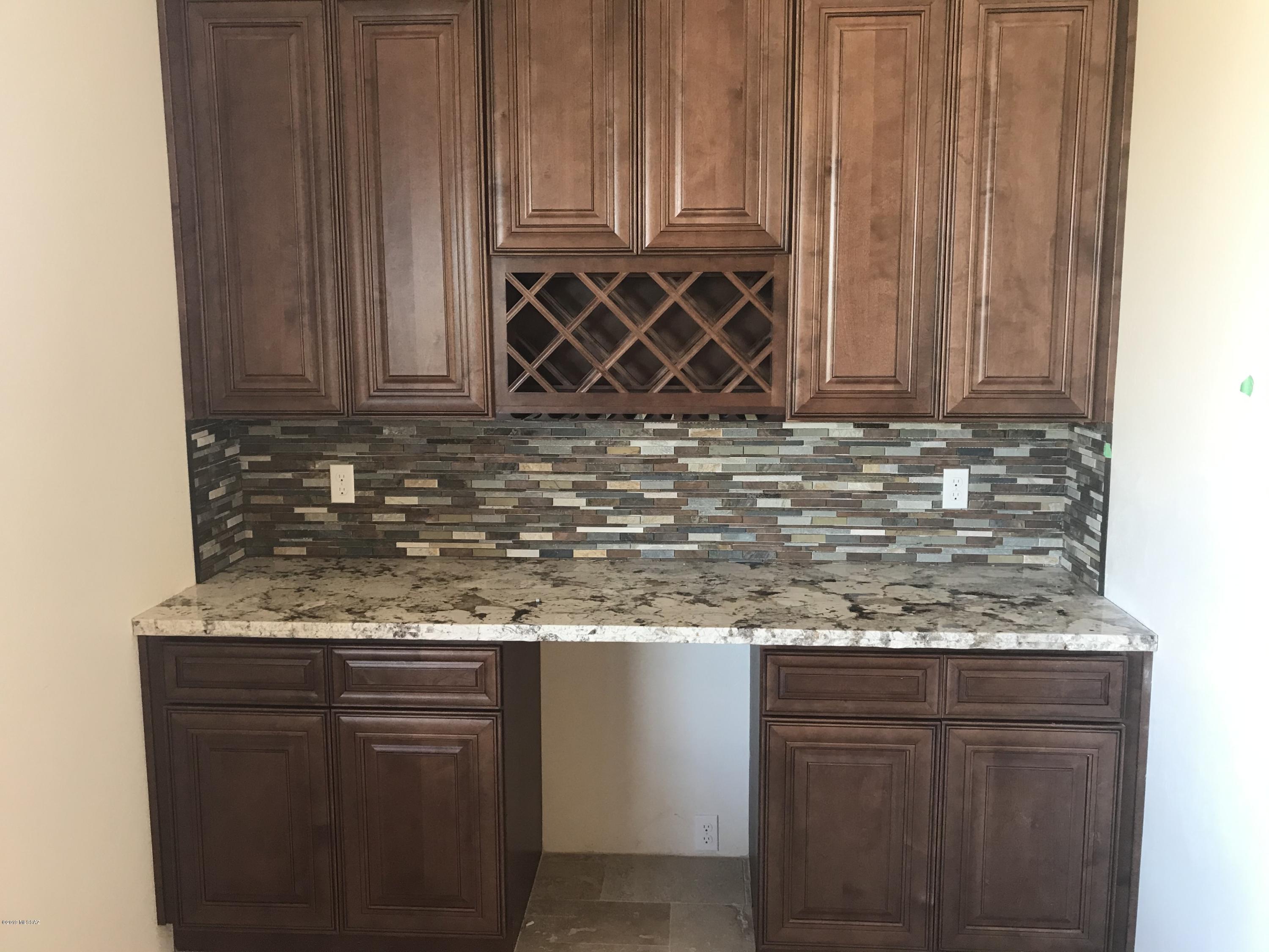 Coyote Creek (1-395) - Residential