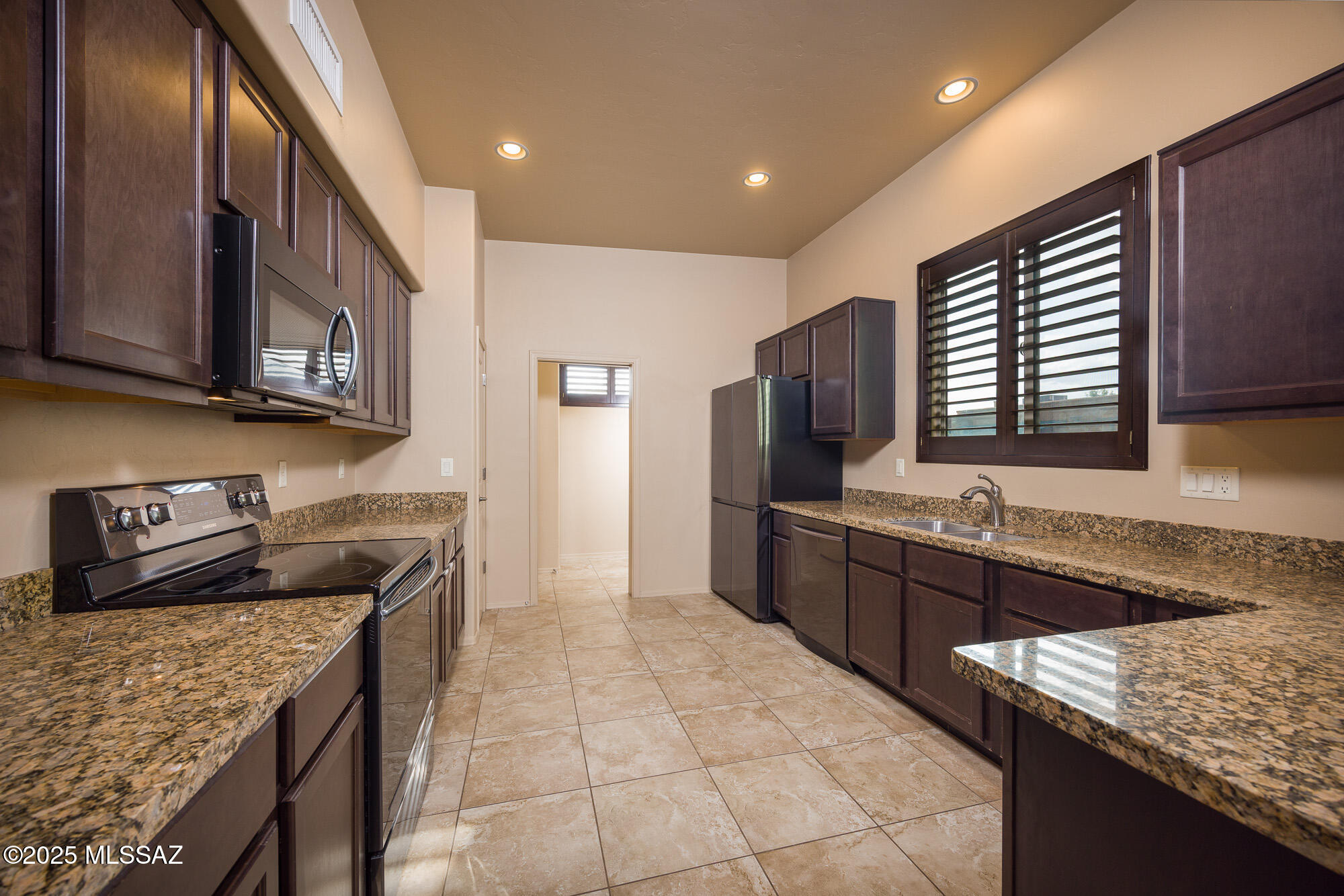 10571 E Marchetti Loop