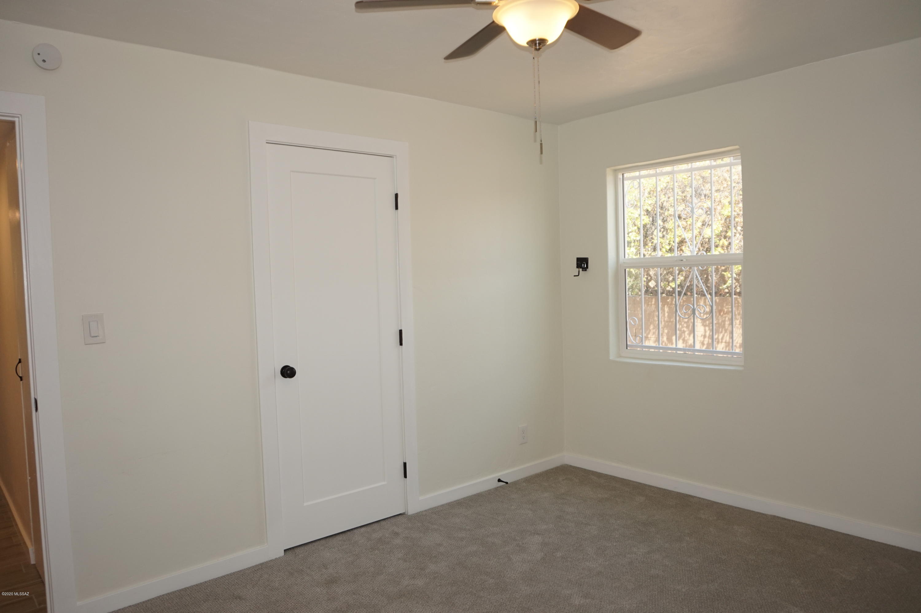 Country Club Manor - Residential