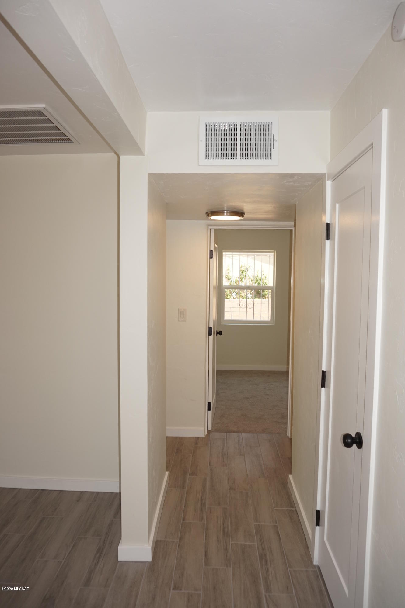 Country Club Manor - Residential