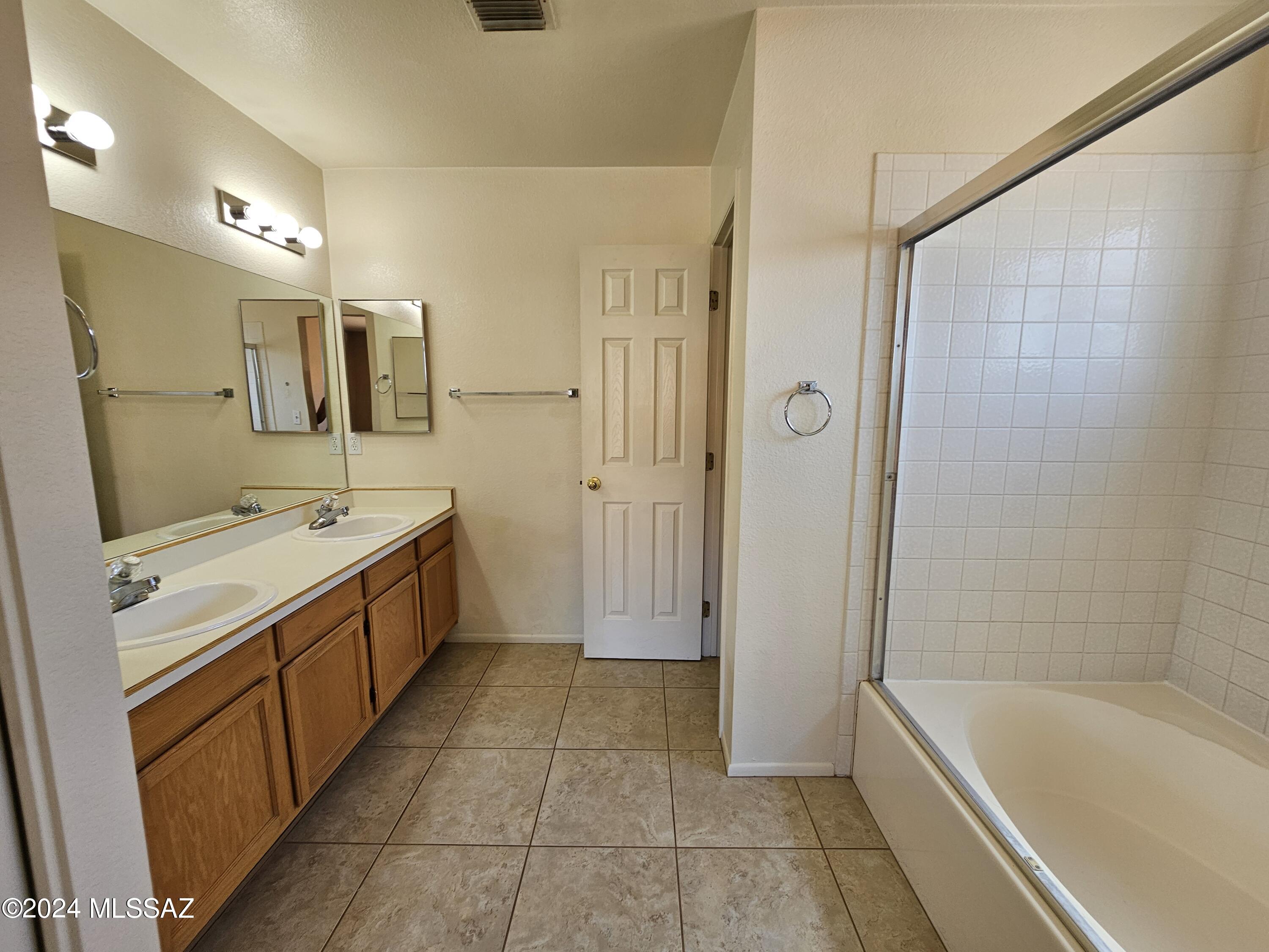 Stone Creek(1-41) - Residential Lease