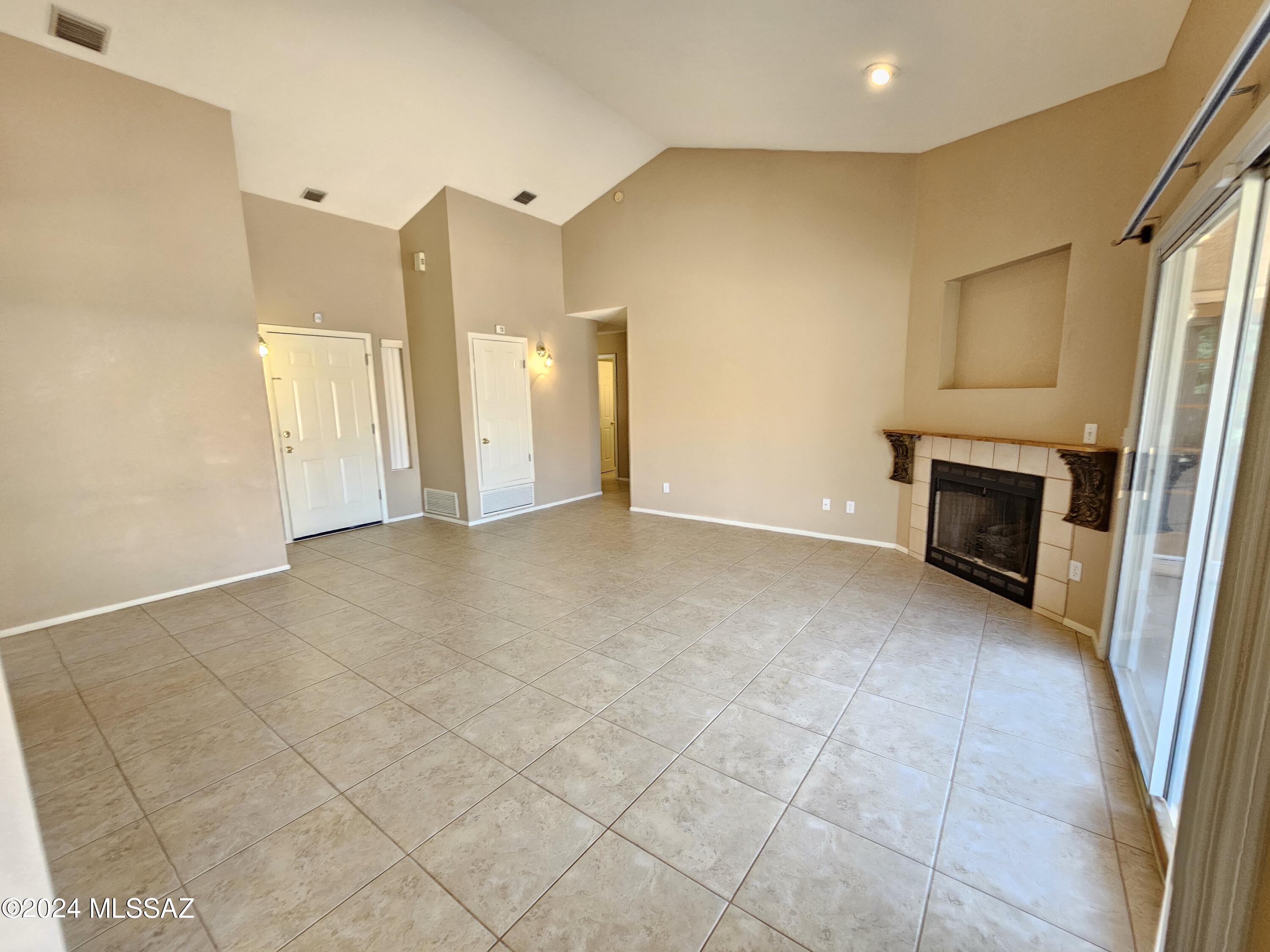 Stone Creek(1-41) - Residential Lease
