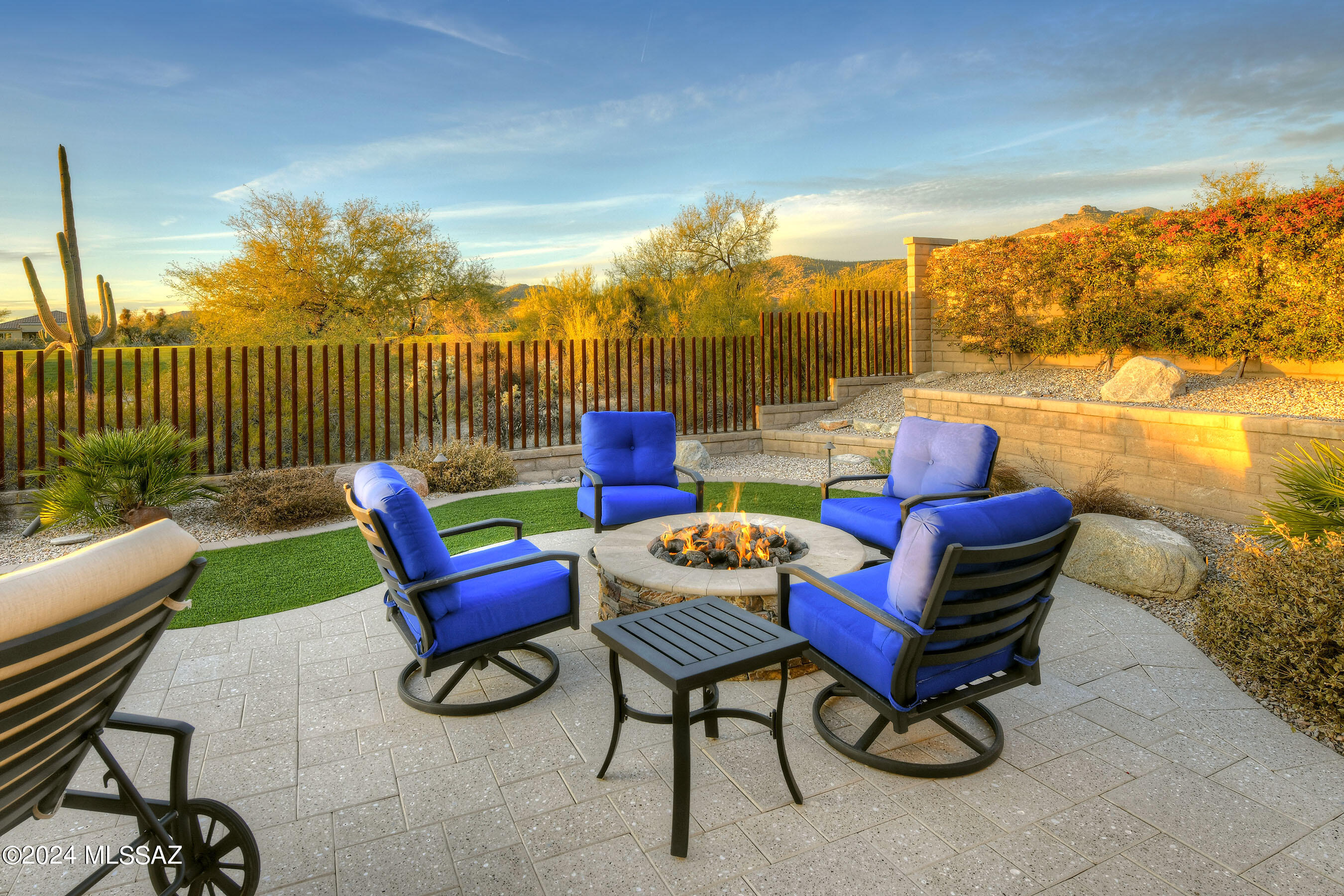 Los Saguaros At Dove Mountain SQ20121640199 - Residential