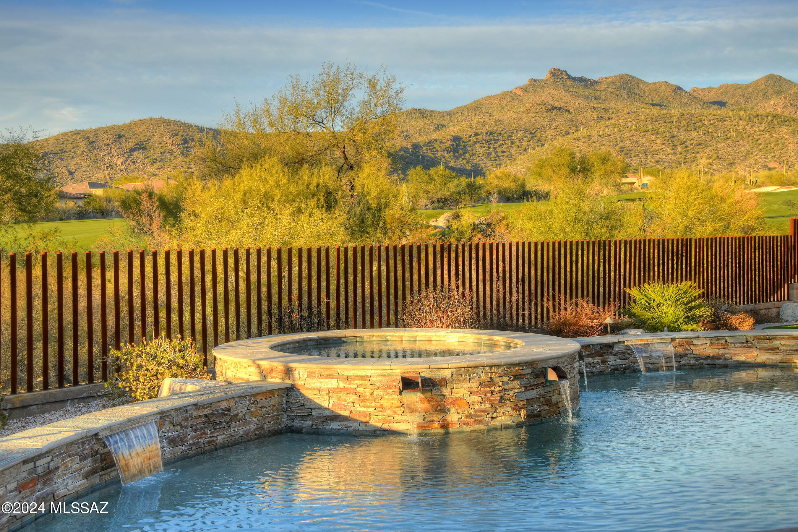 Los Saguaros At Dove Mountain SQ20121640199 - Residential