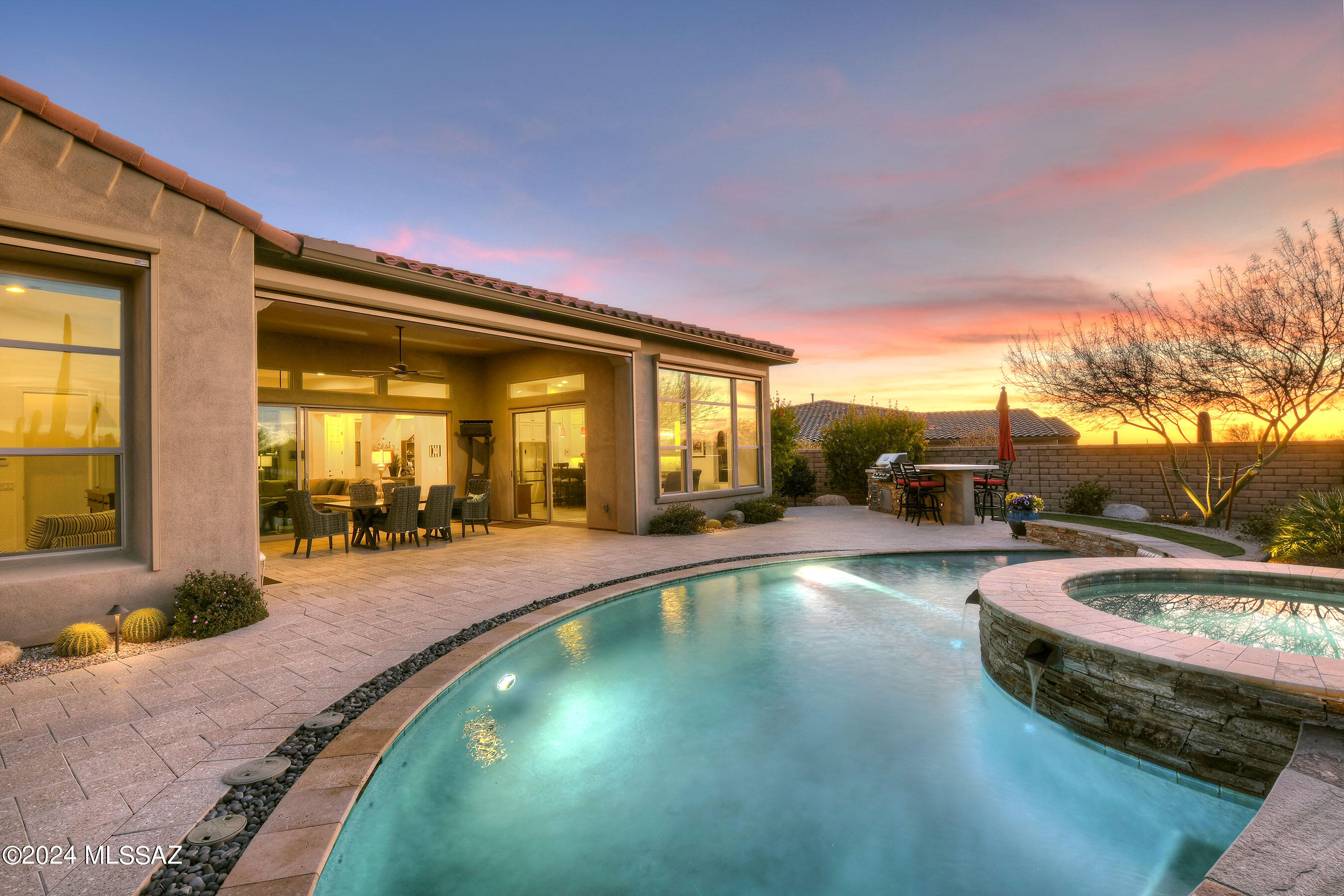 Los Saguaros At Dove Mountain SQ20121640199 - Residential