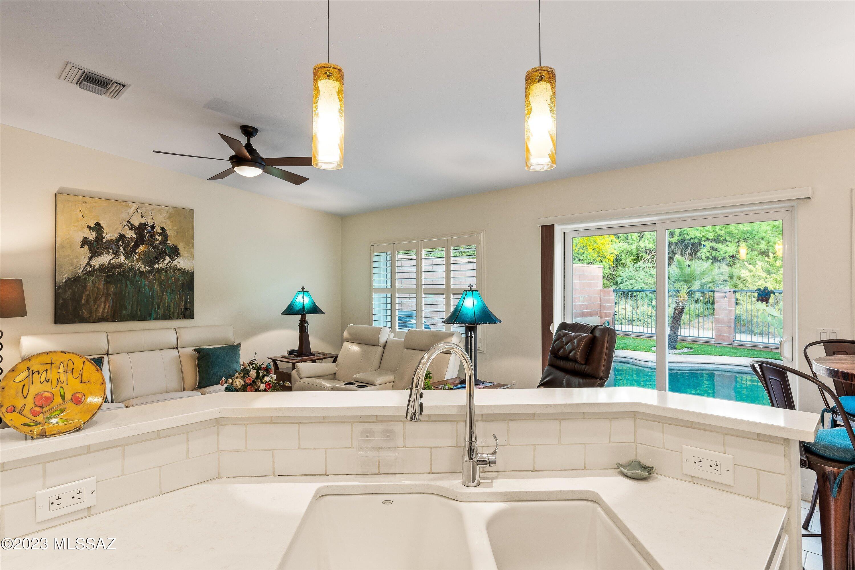 Window Rock At La Reserve - Residential