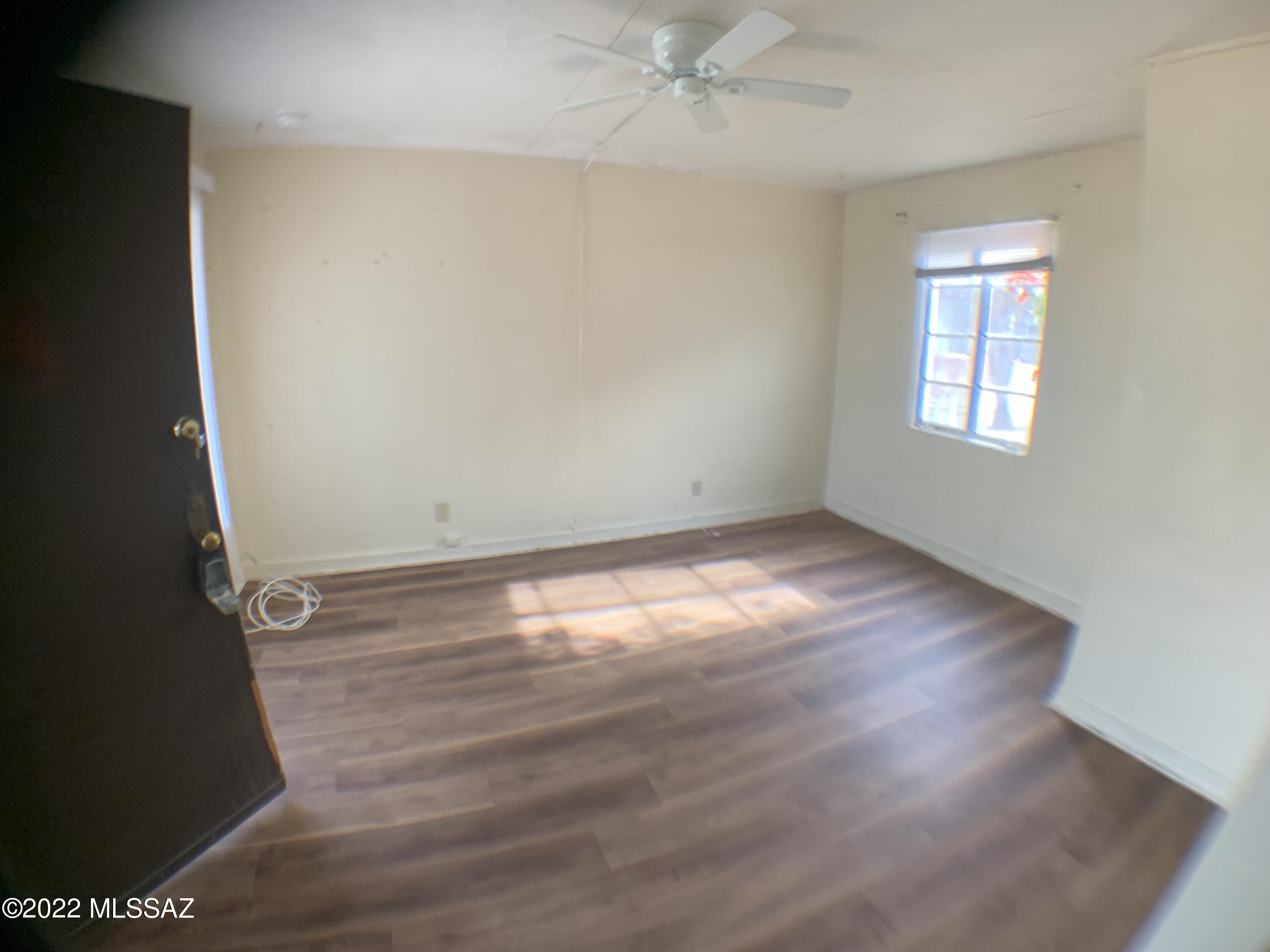 Unsubdivided - Residential Lease
