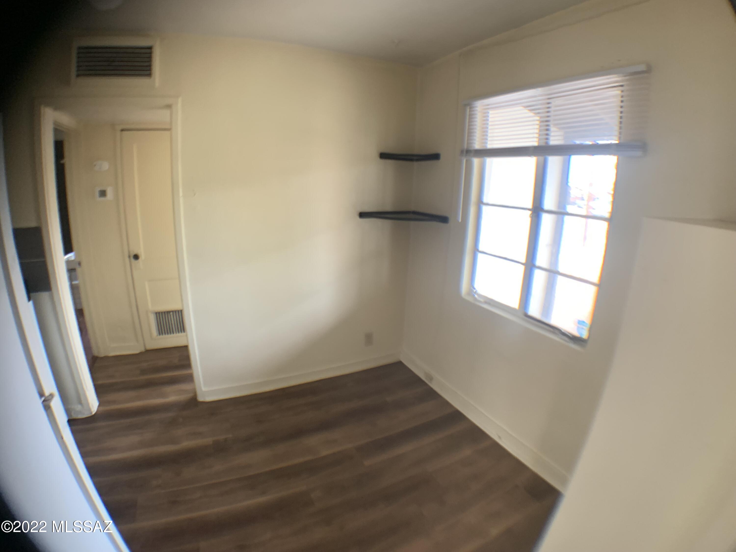 Unsubdivided - Residential Lease