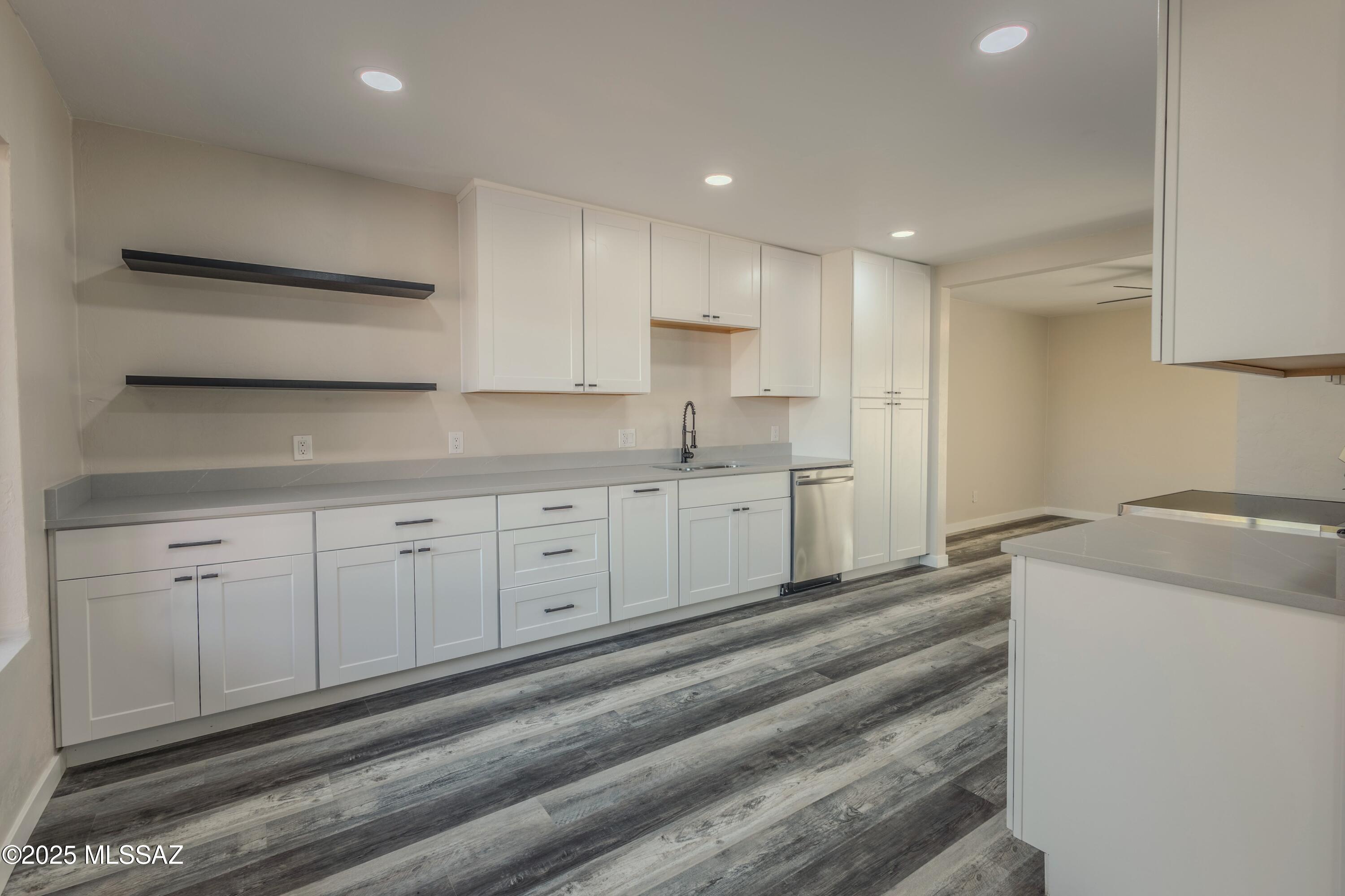 1421 N Paseo Maravilloso