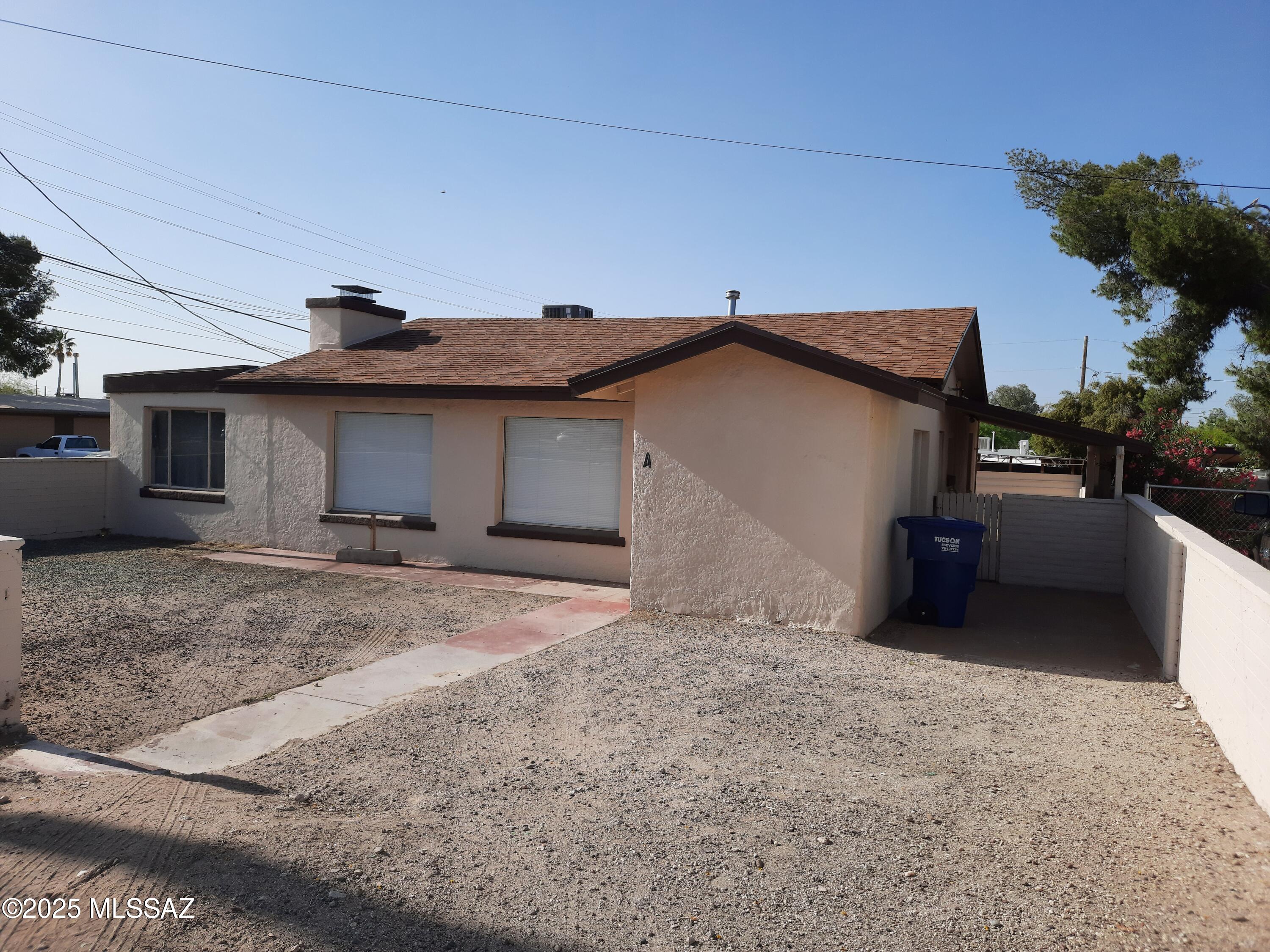 132 W Jacinto Street