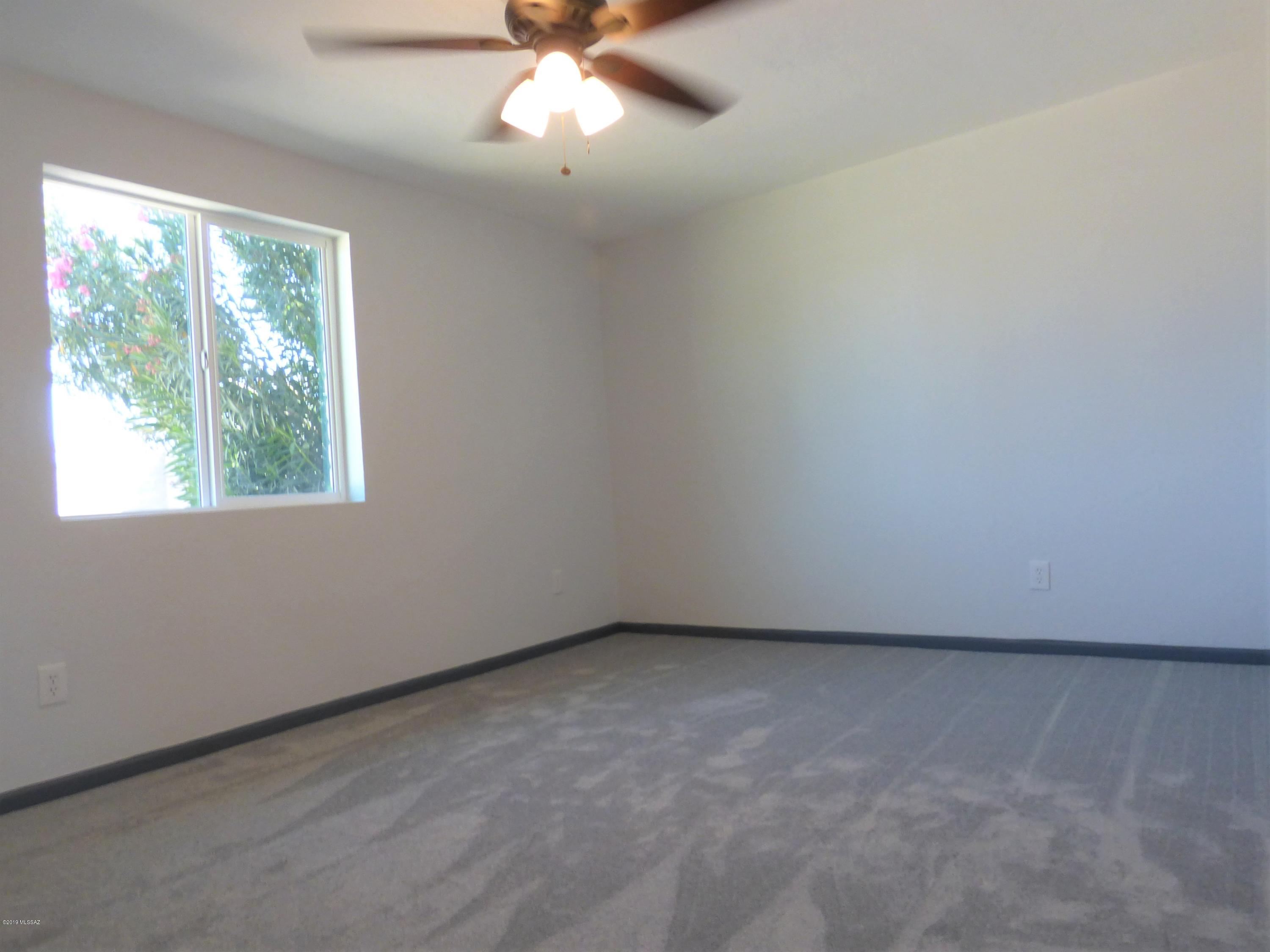 Broadway East (1-112) - Residential
