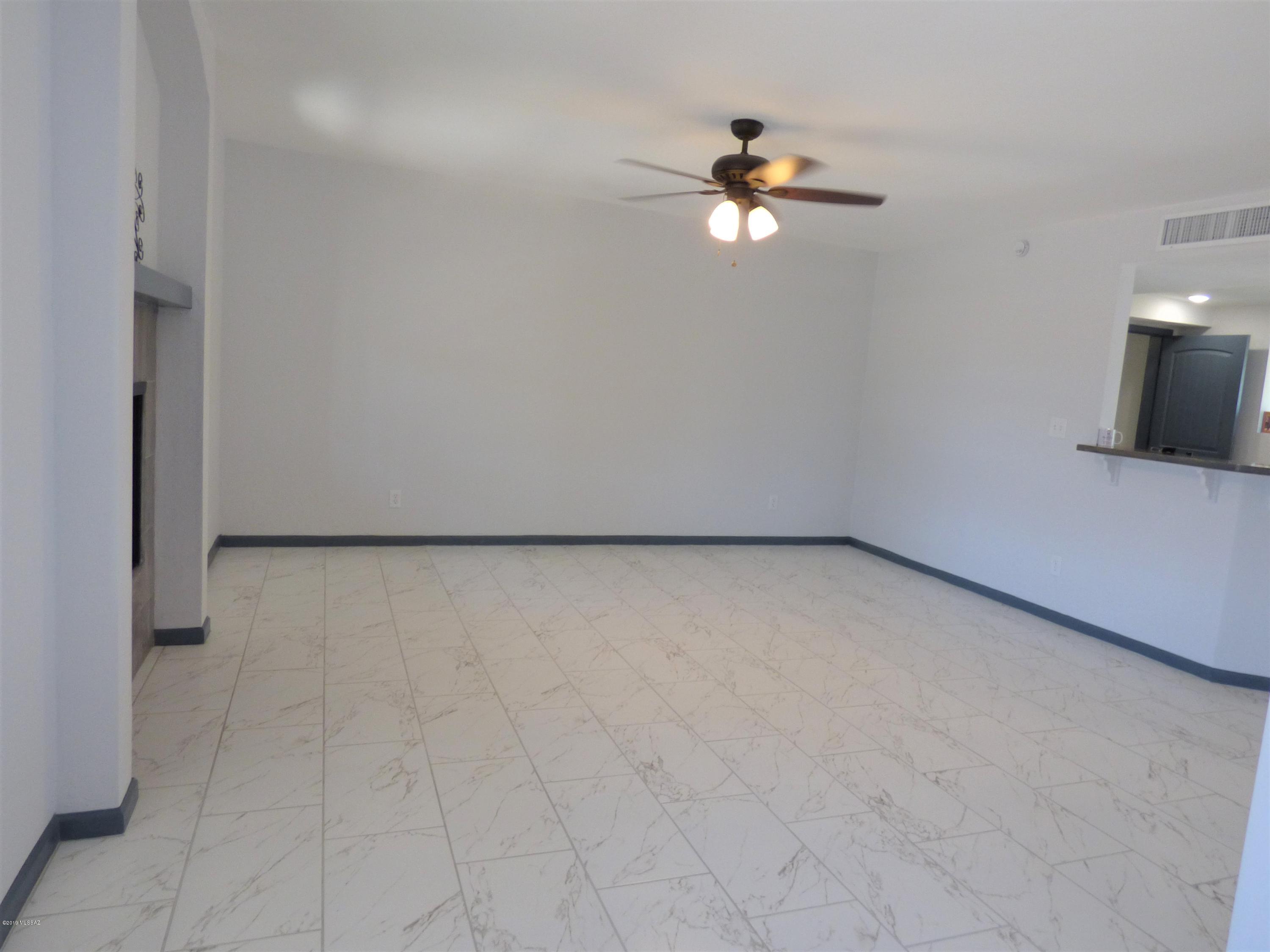 Broadway East (1-112) - Residential