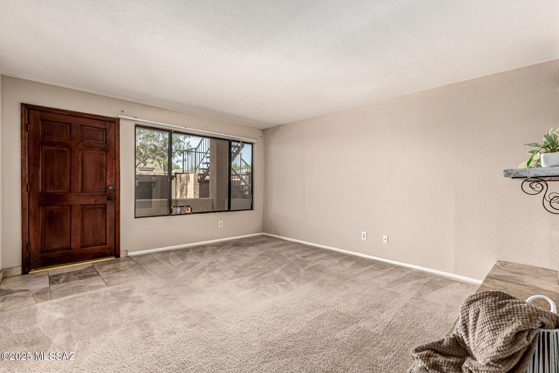 8271 N Oracle Road 146