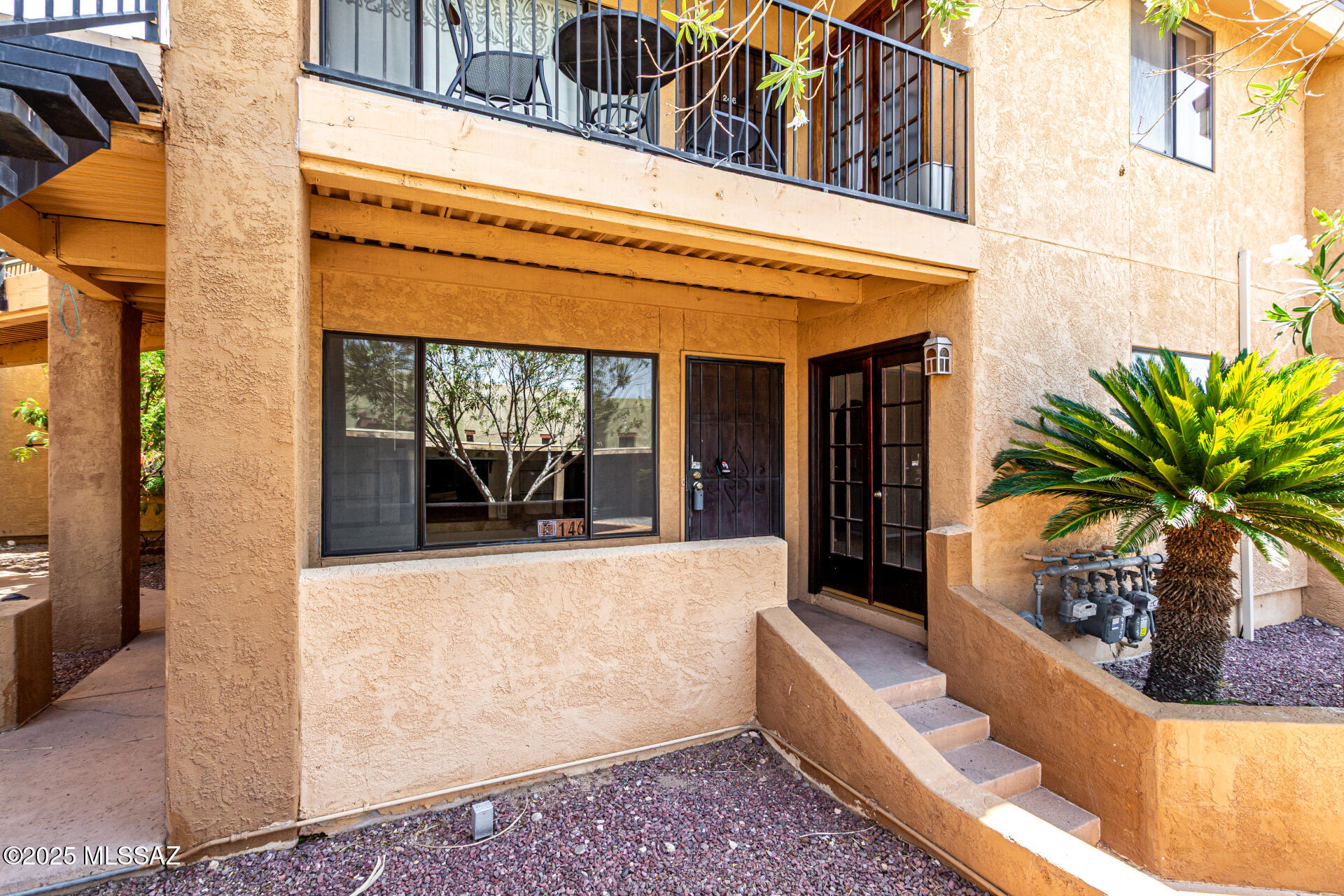 8271 N Oracle Road 146