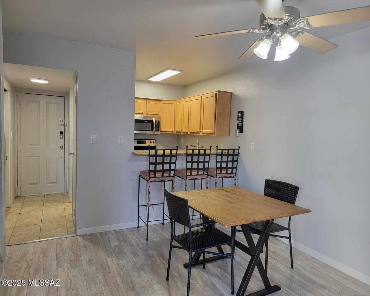 961 N Euclid Avenue UNIT 233