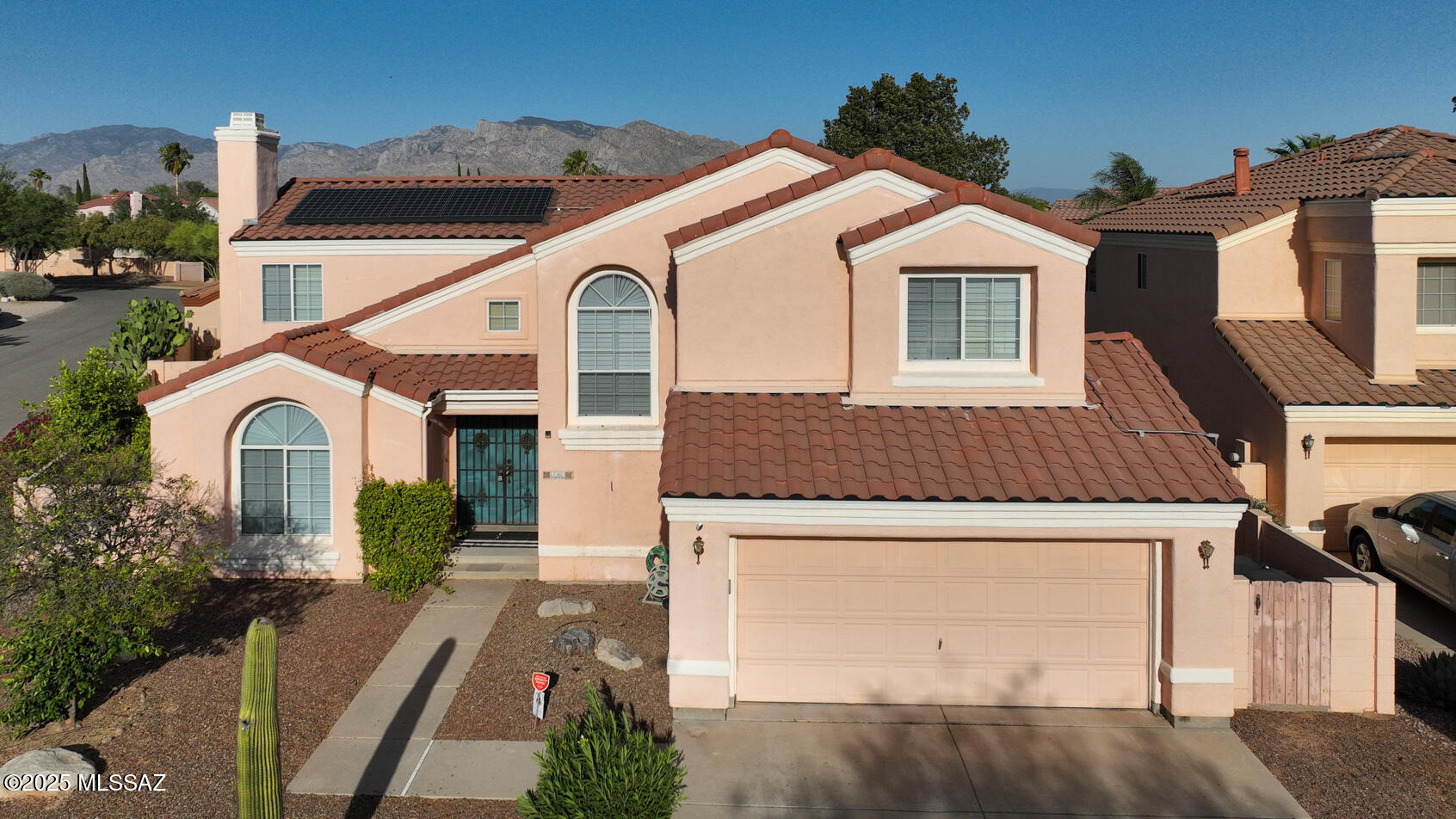 9870 N Meadow Flower Place