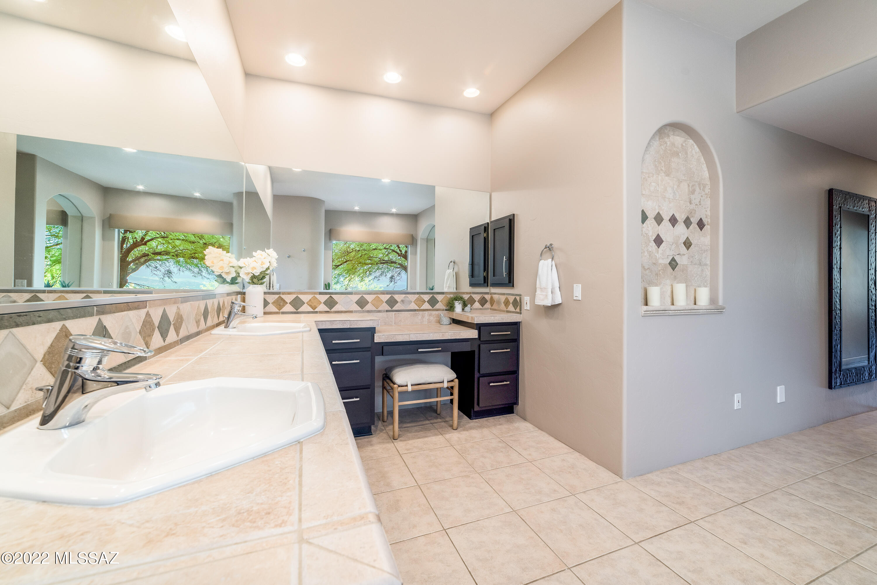 Alta Vista Village II (1-28) - Residential