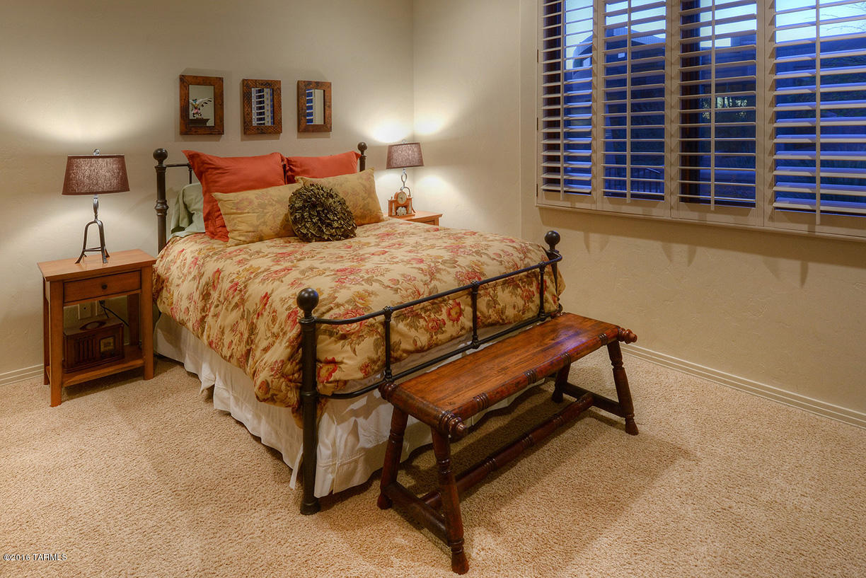 Sabino Mountain (1-290) - Residential