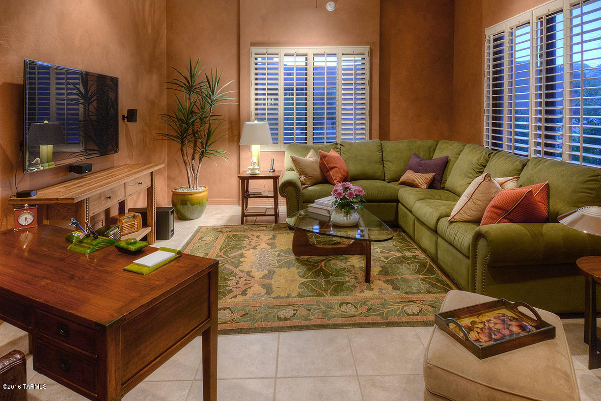 Sabino Mountain (1-290) - Residential