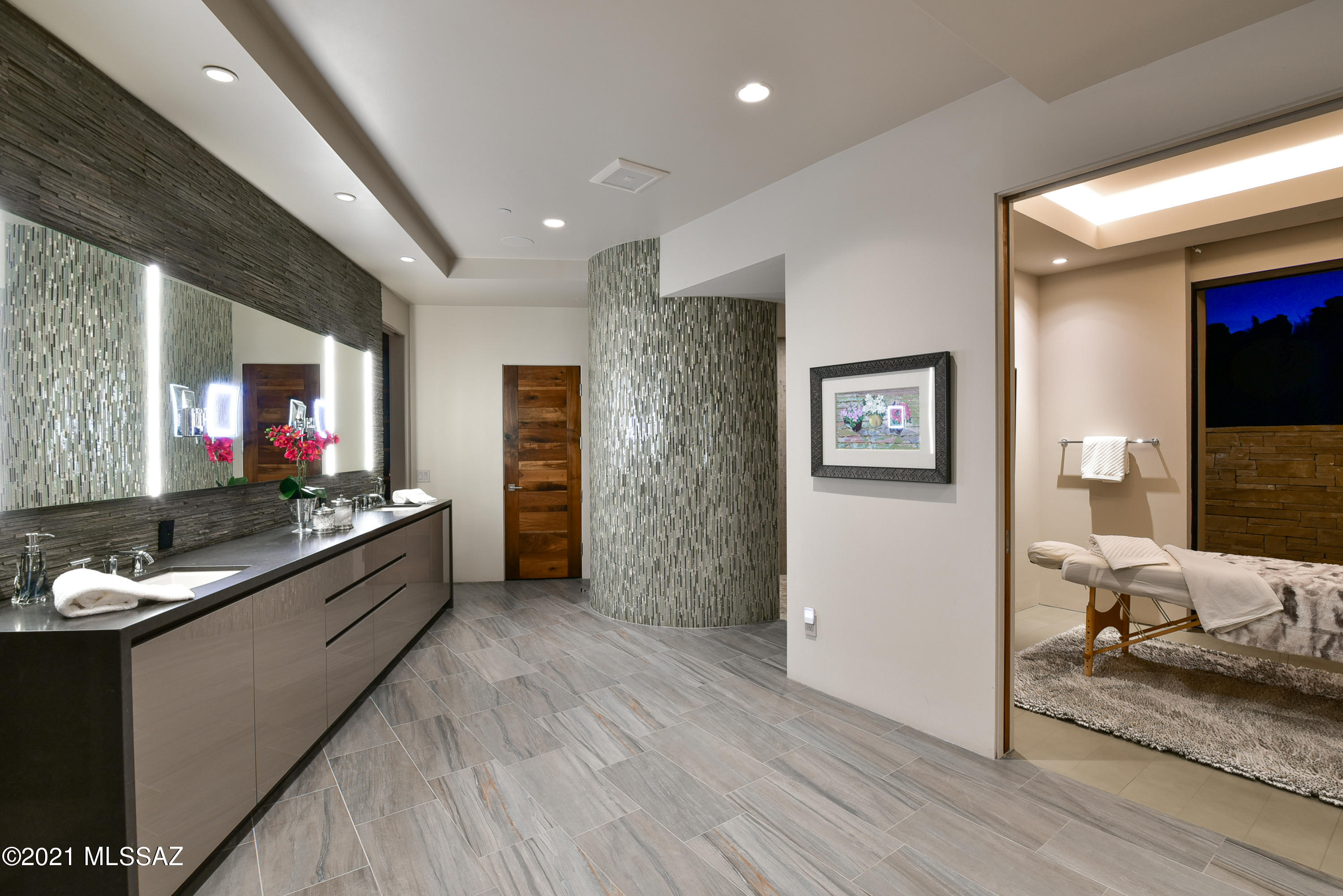 Stone Canyon IV - Residential