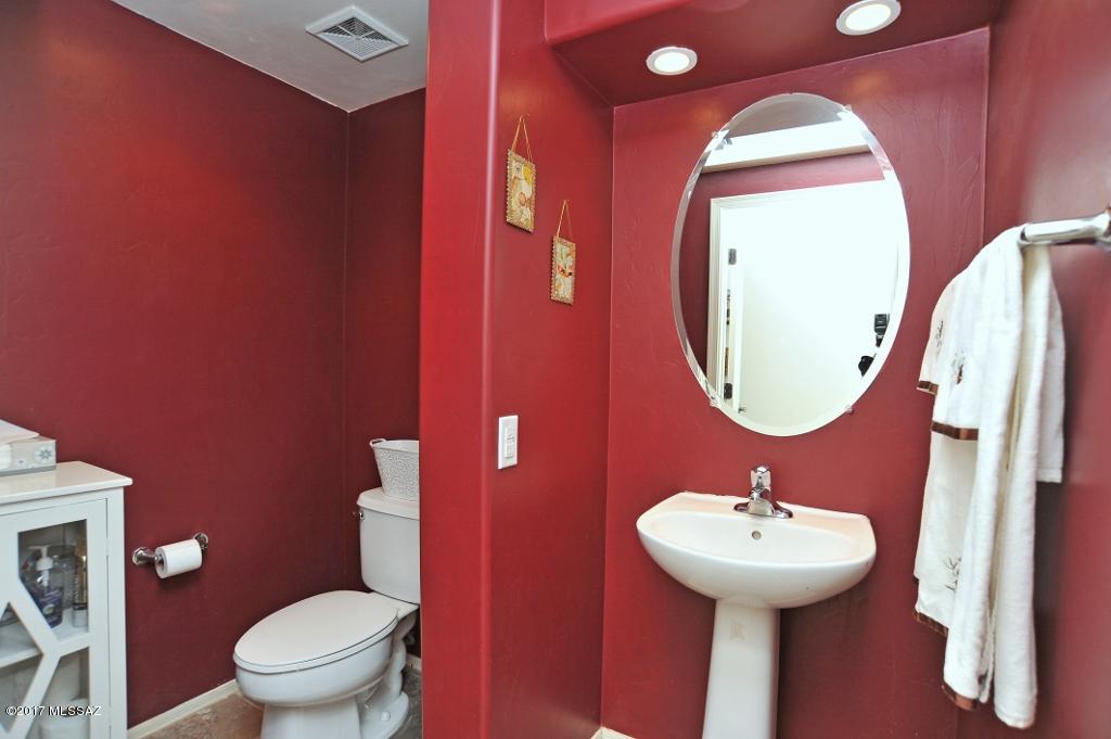 Paseo del Rio - Residential Lease