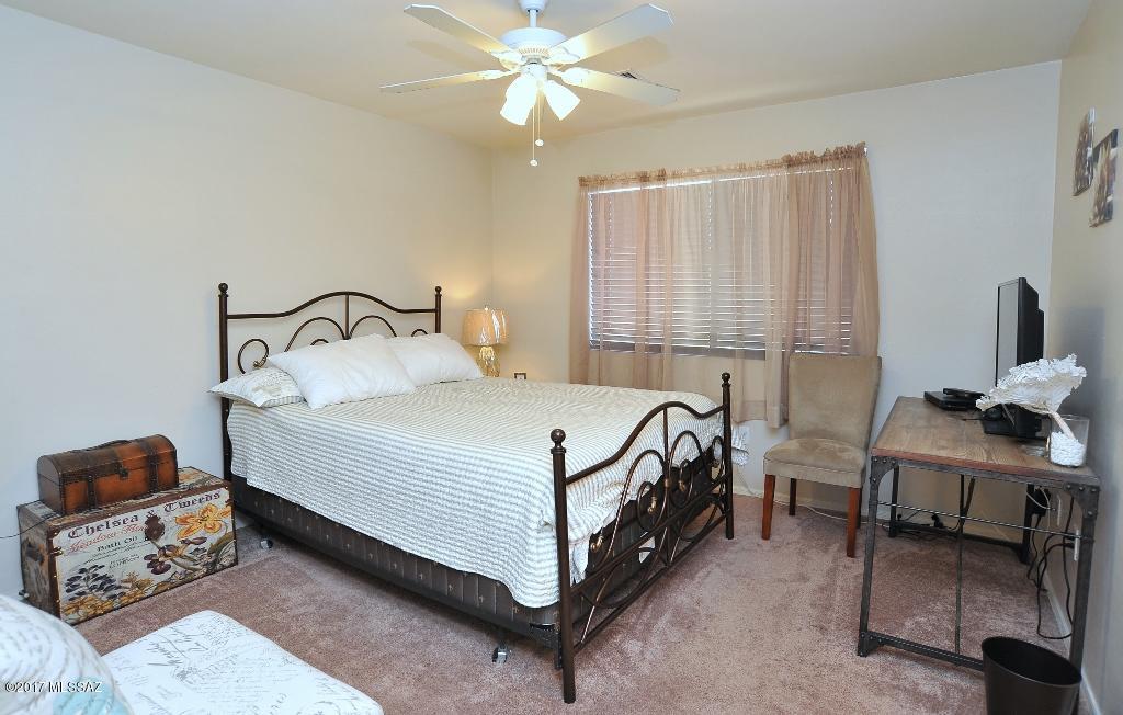 Paseo del Rio - Residential Lease