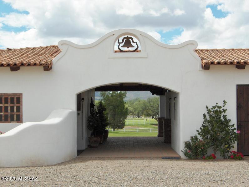 131-2 Amado Montosa Road