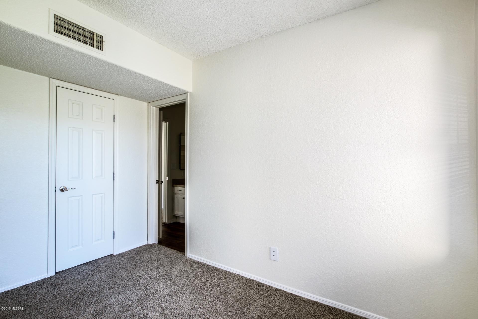 Greens at Ventana Canyon - Residential