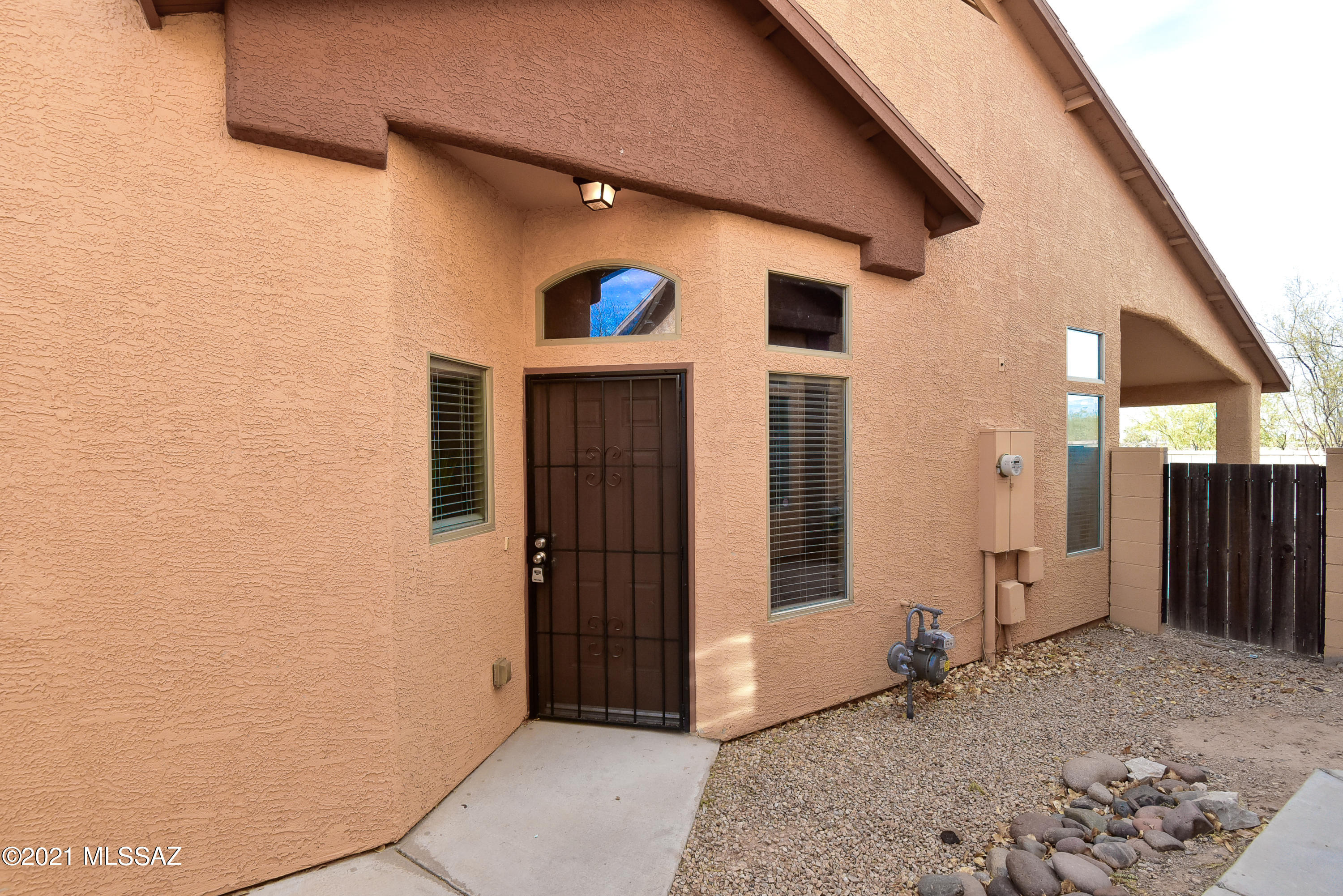 Tres Pueblos - Residential