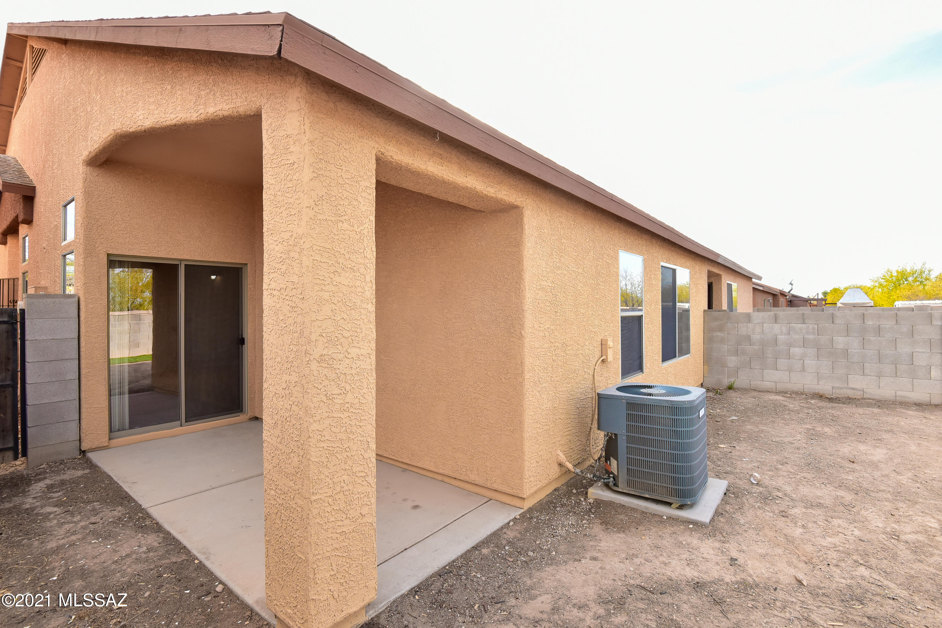Tres Pueblos - Residential