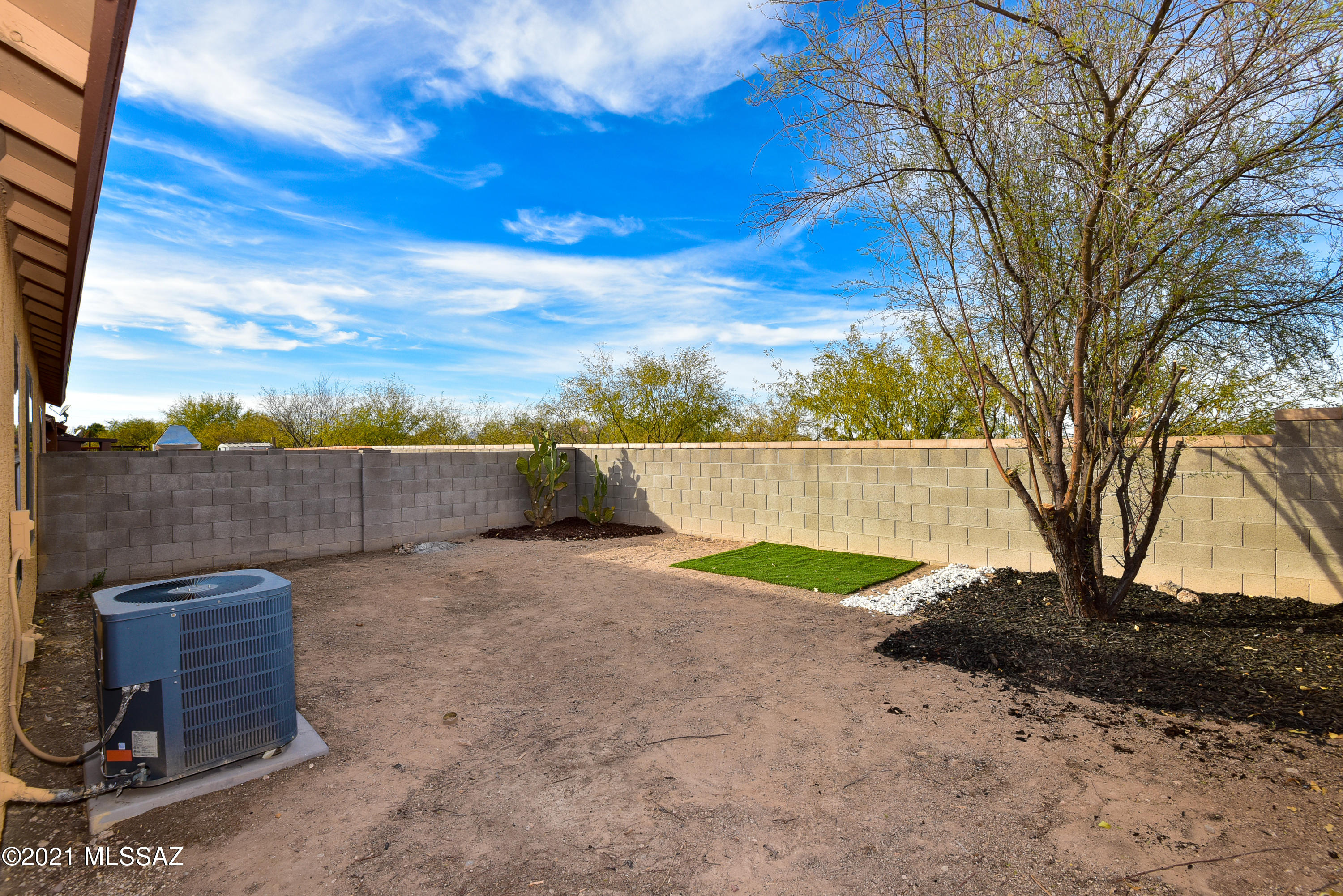 Tres Pueblos - Residential
