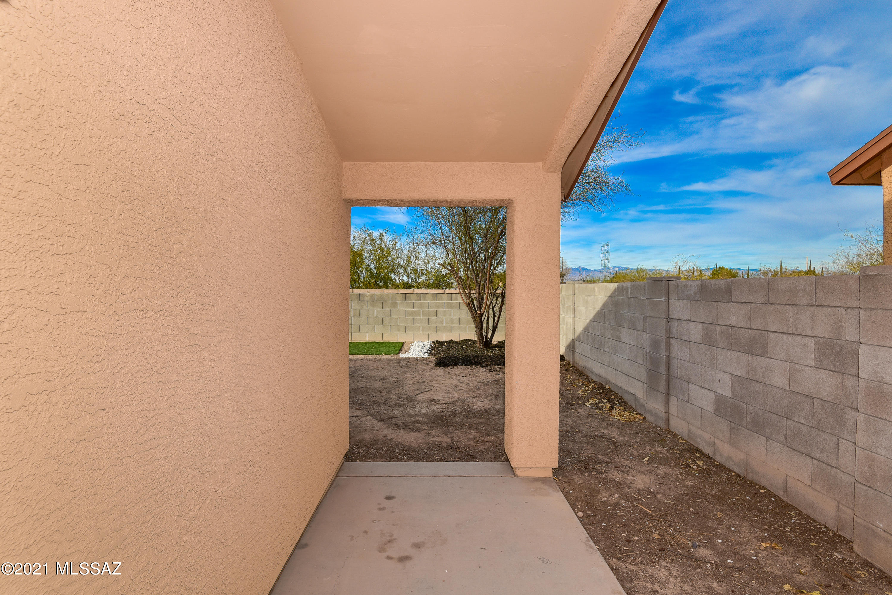 Tres Pueblos - Residential