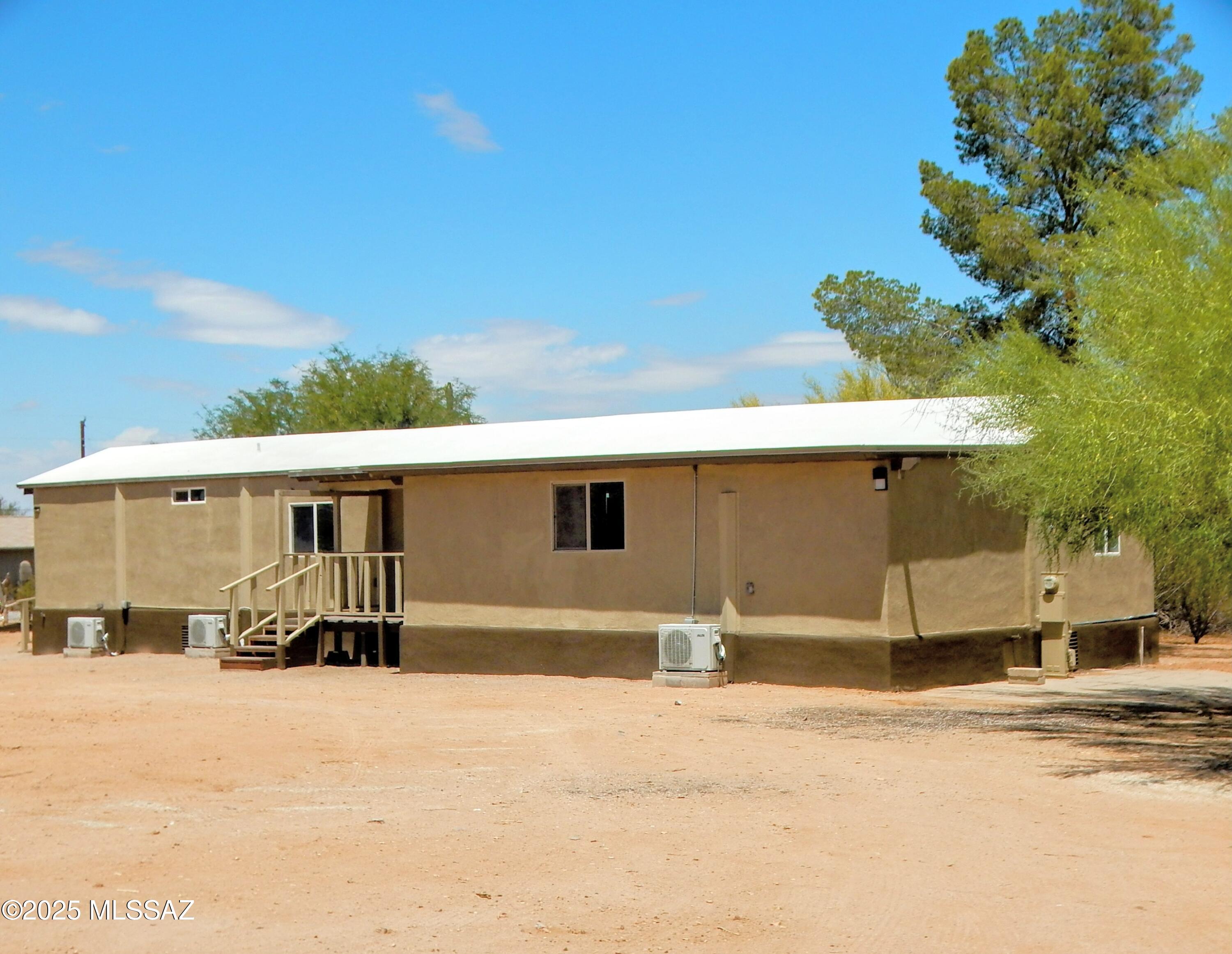 7256 N Ellexson Drive