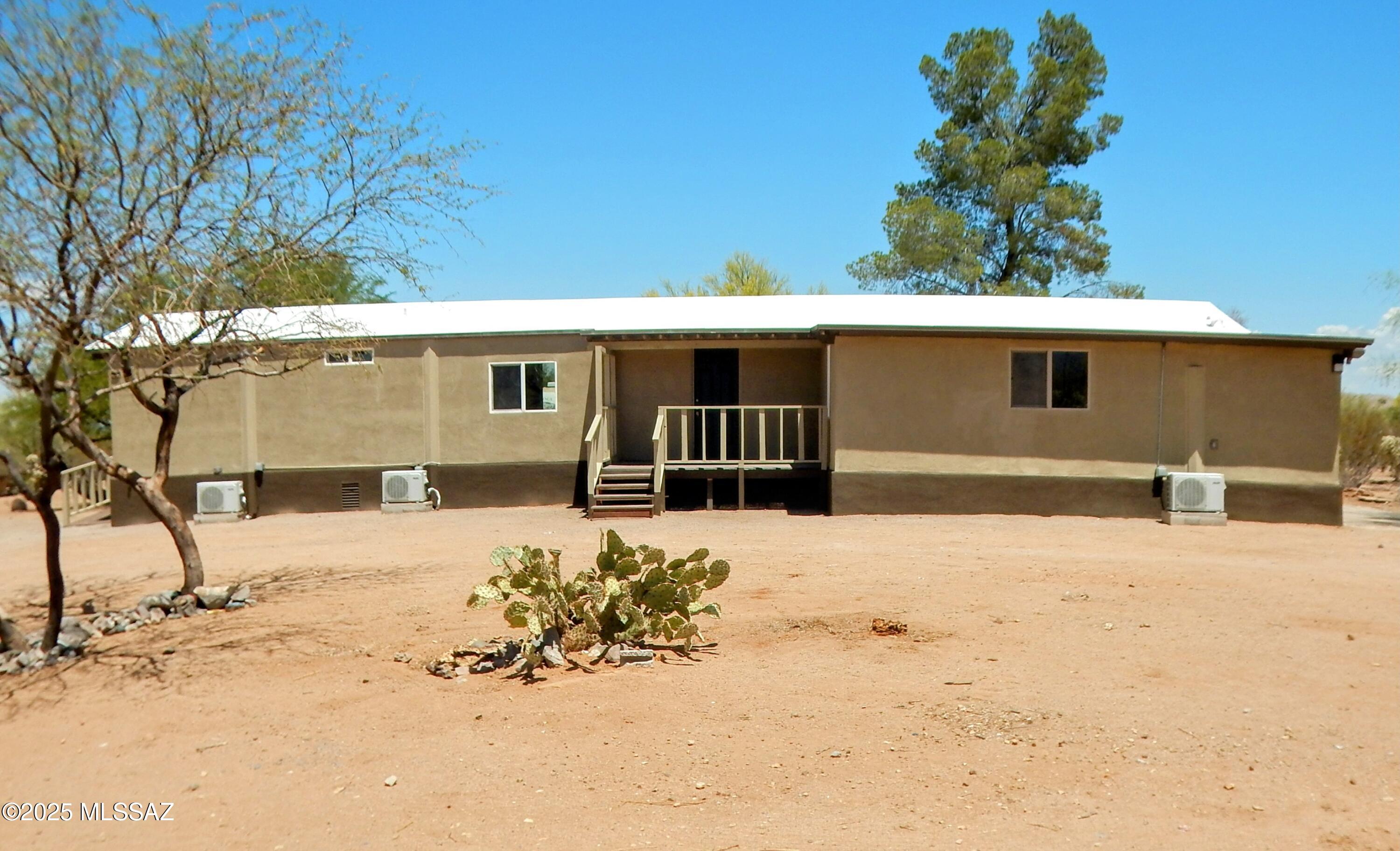 7256 N Ellexson Drive