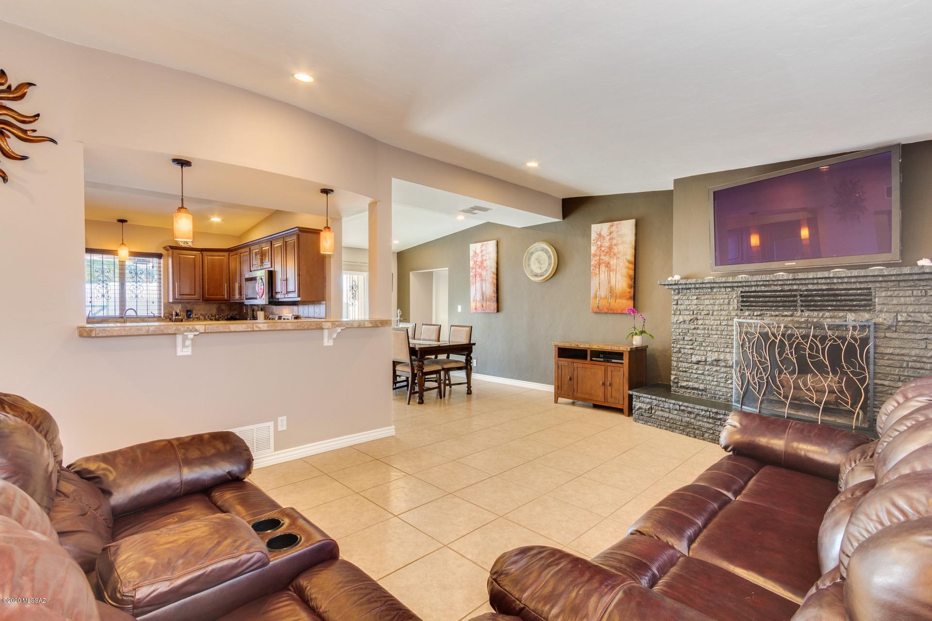 Casa Loma Estates - Residential