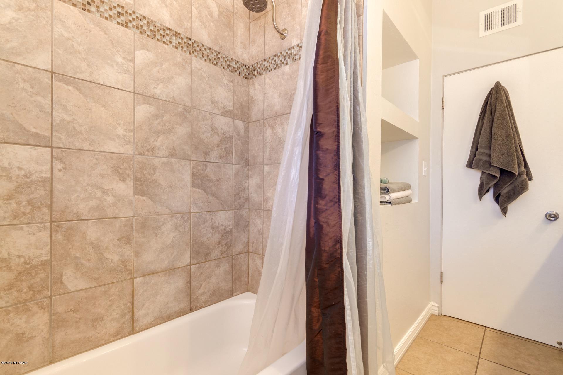Casa Loma Estates - Residential