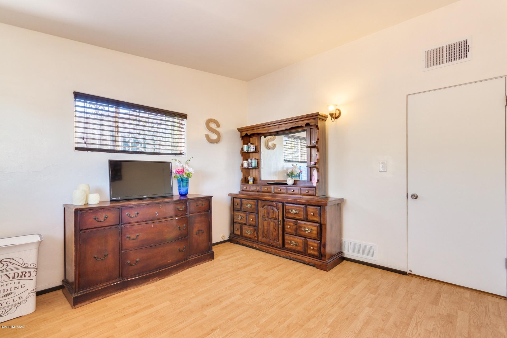 Casa Loma Estates - Residential