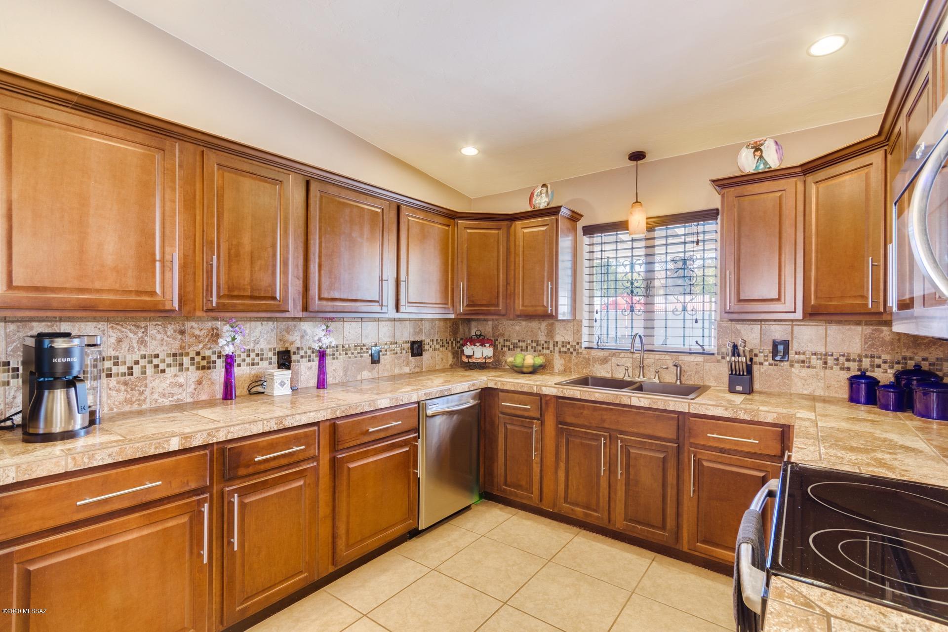 Casa Loma Estates - Residential