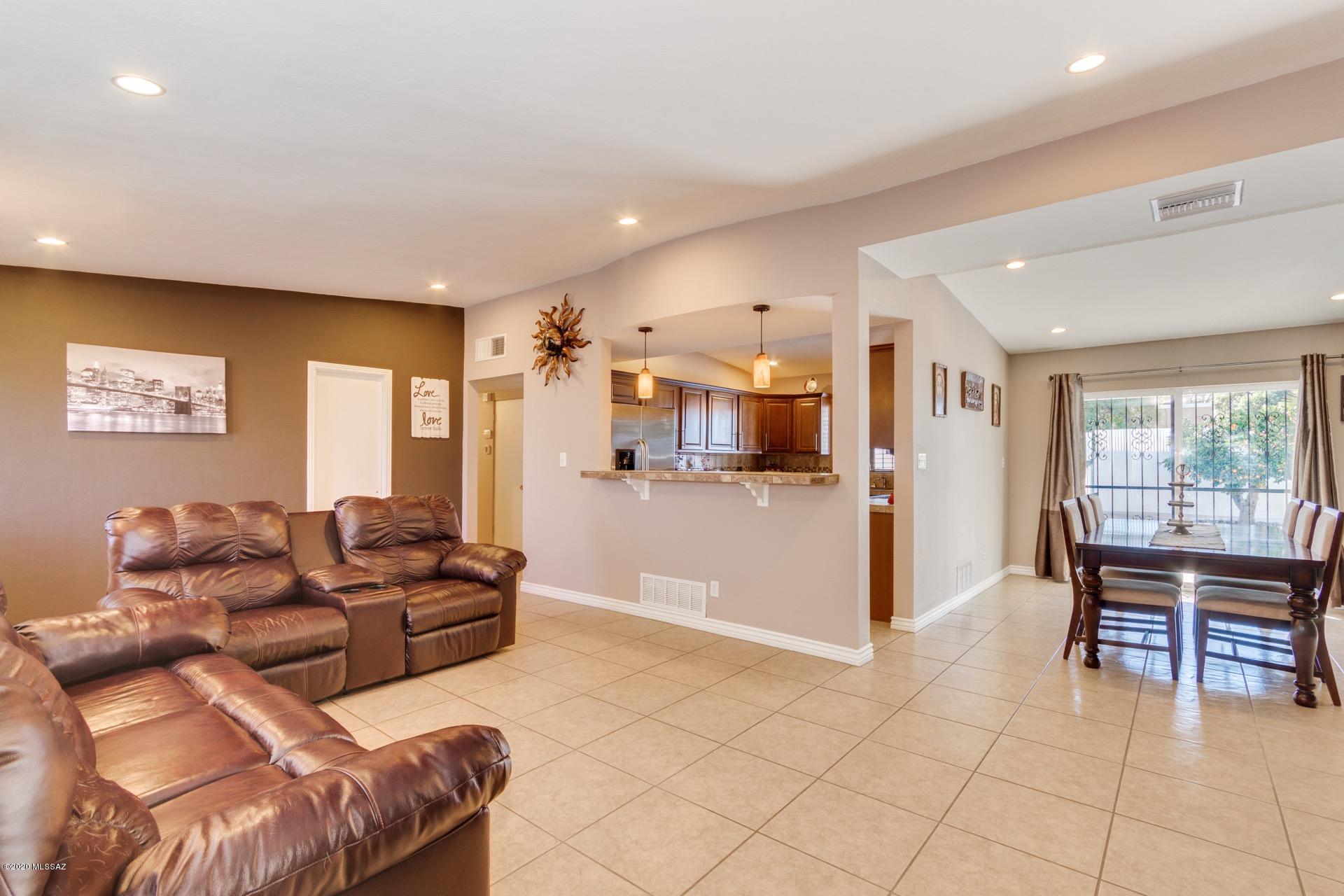Casa Loma Estates - Residential
