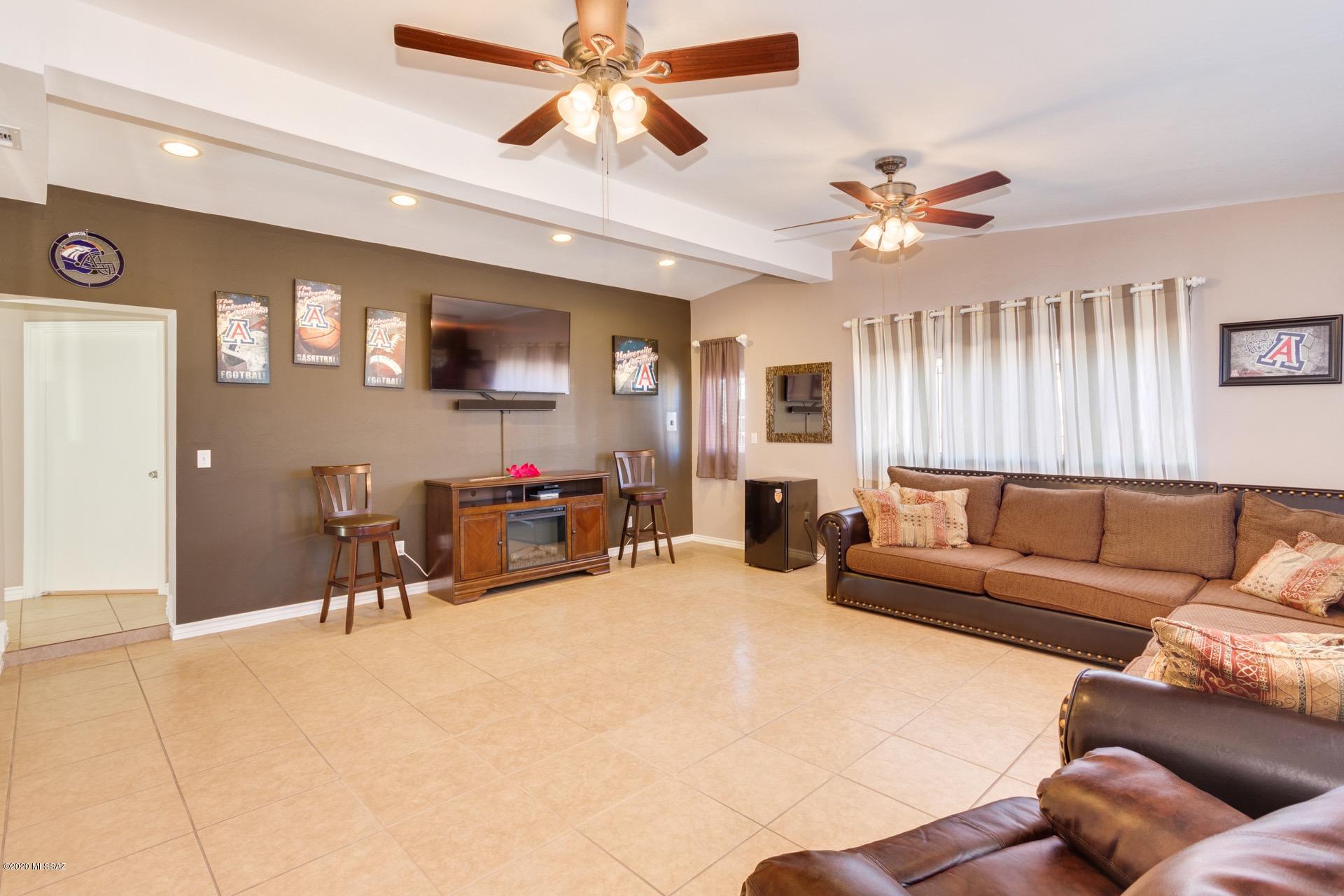 Casa Loma Estates - Residential