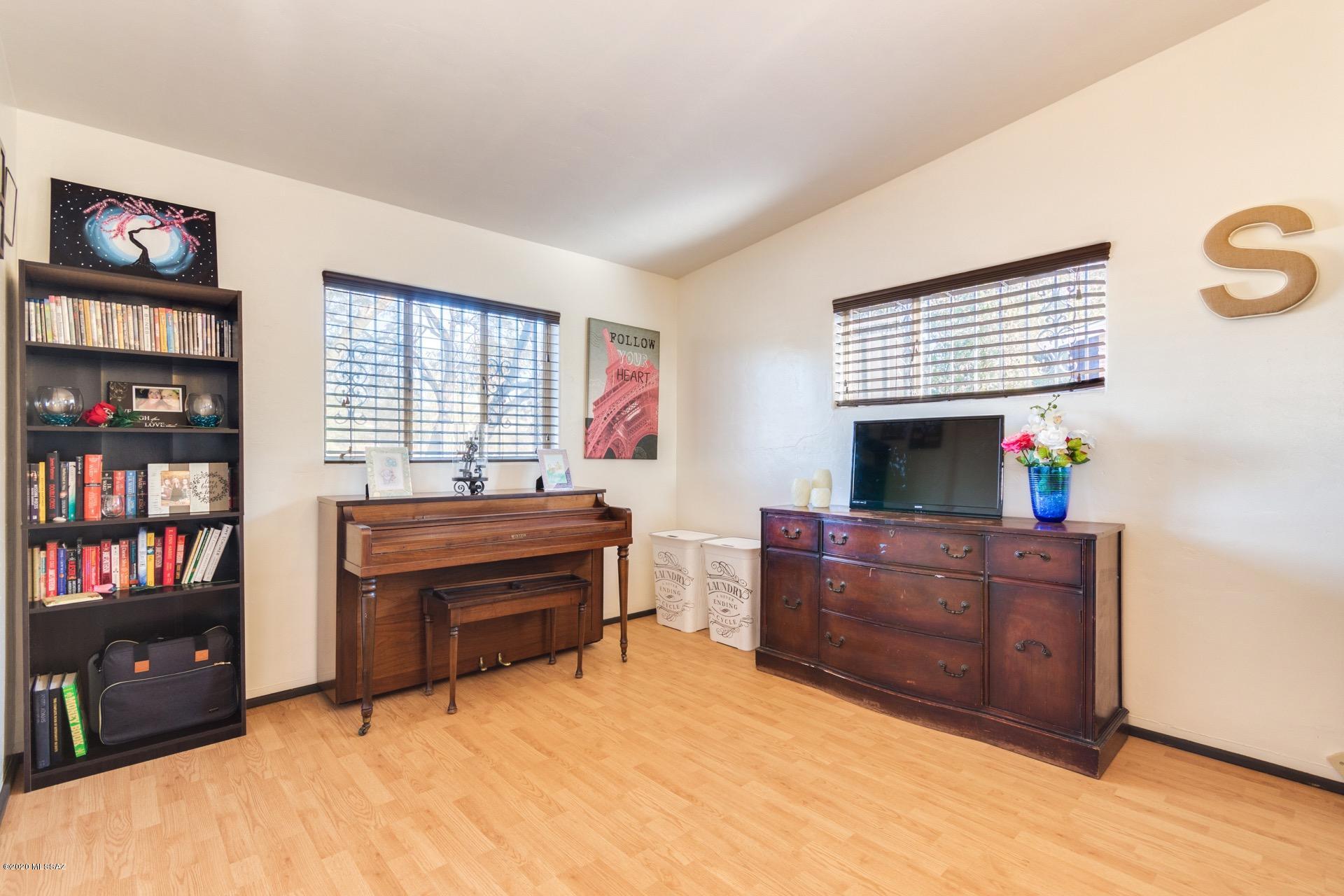 Casa Loma Estates - Residential