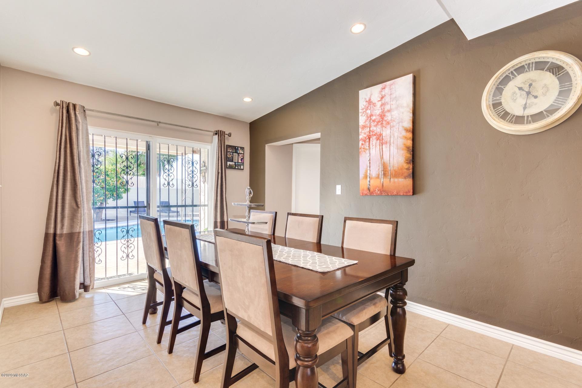 Casa Loma Estates - Residential