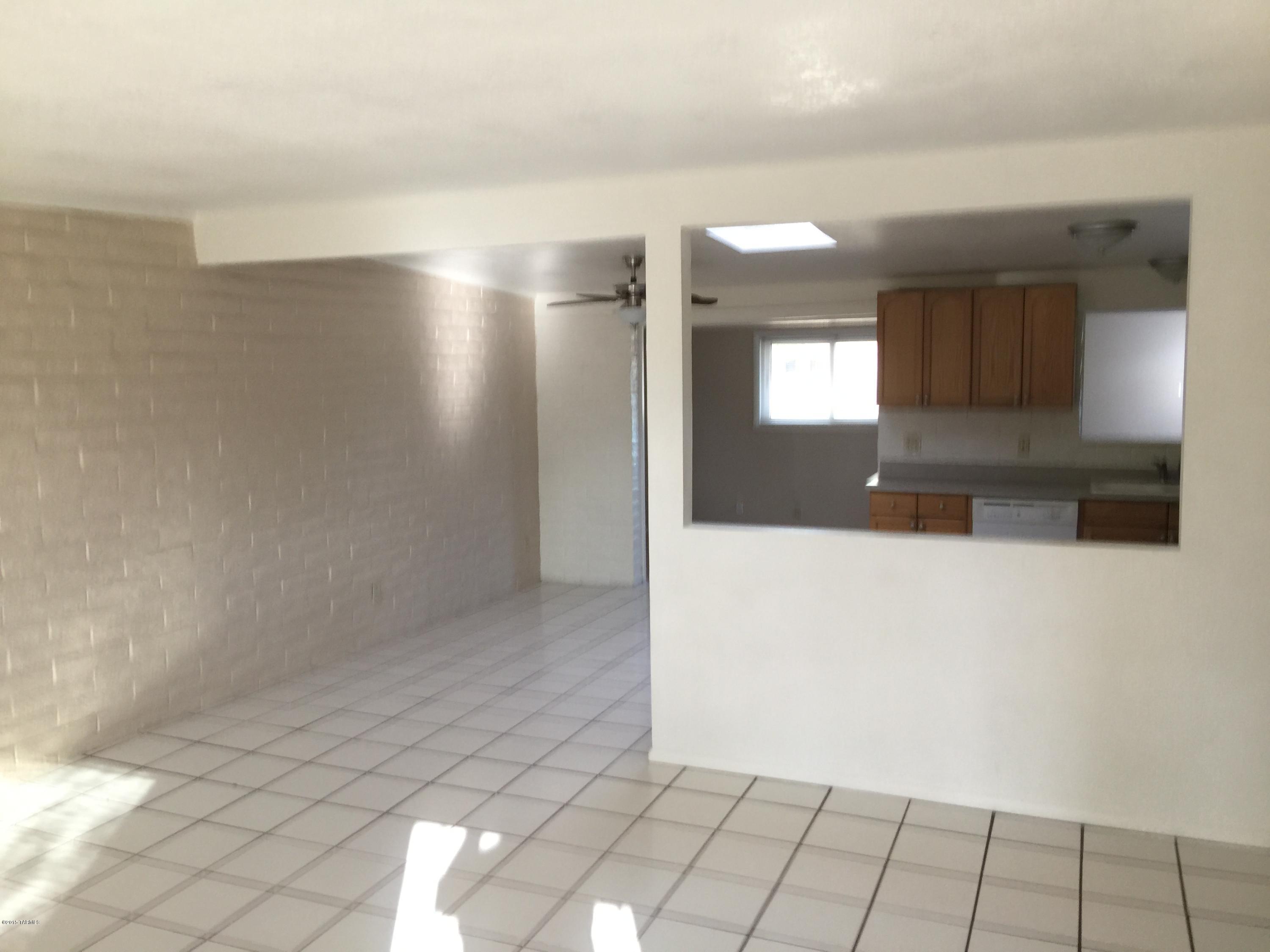 Pine Grove (1-101) - Residential Lease